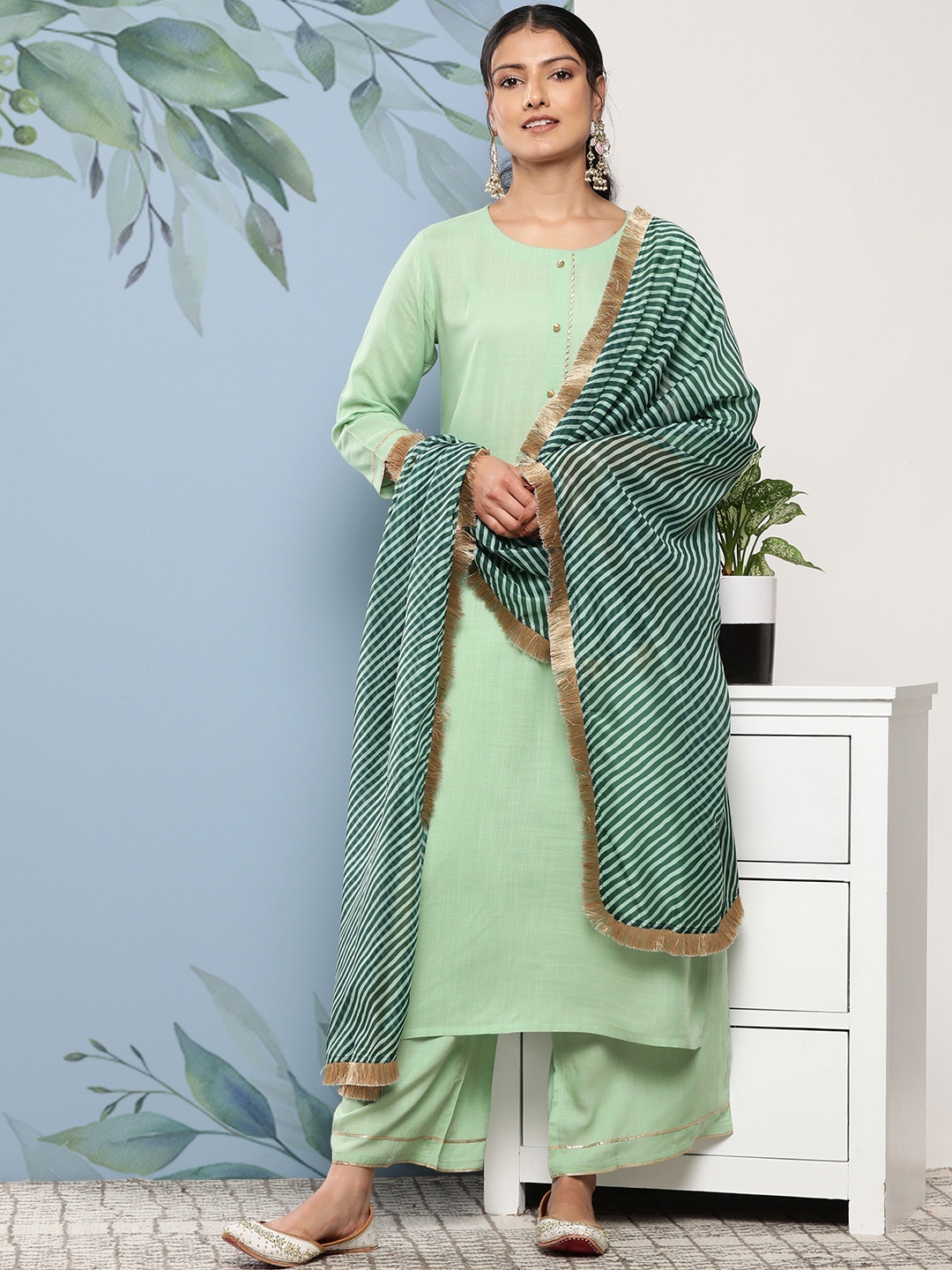 

Varanga Women Green Kurta with Palazzos & With Dupatta