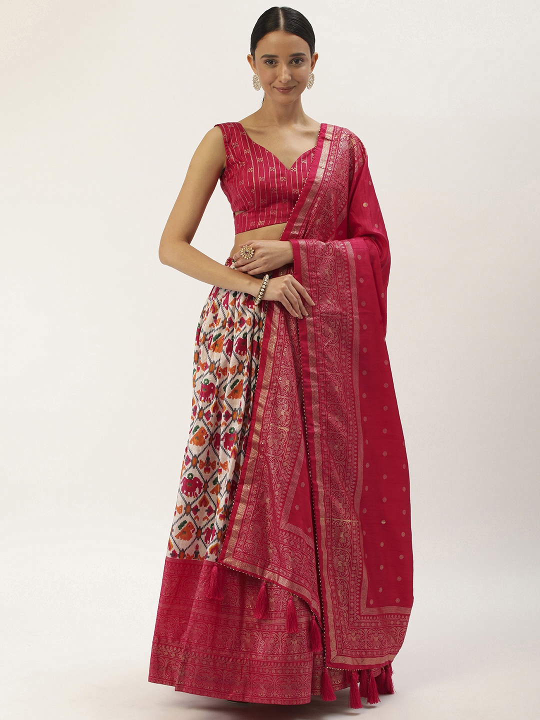 

LOOKNBOOK ART Dola Silk With Foil & Patola Print Lehenga Choli, Pink