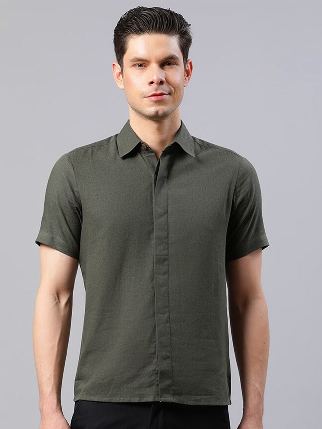 

HOUSE OF S Men Green Straight Slim Fit Cotton Casual Shirt