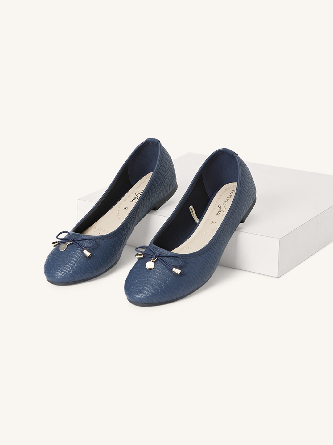 

Forever Glam by Pantaloons Women Textured Ballerinas With Bows, Navy blue