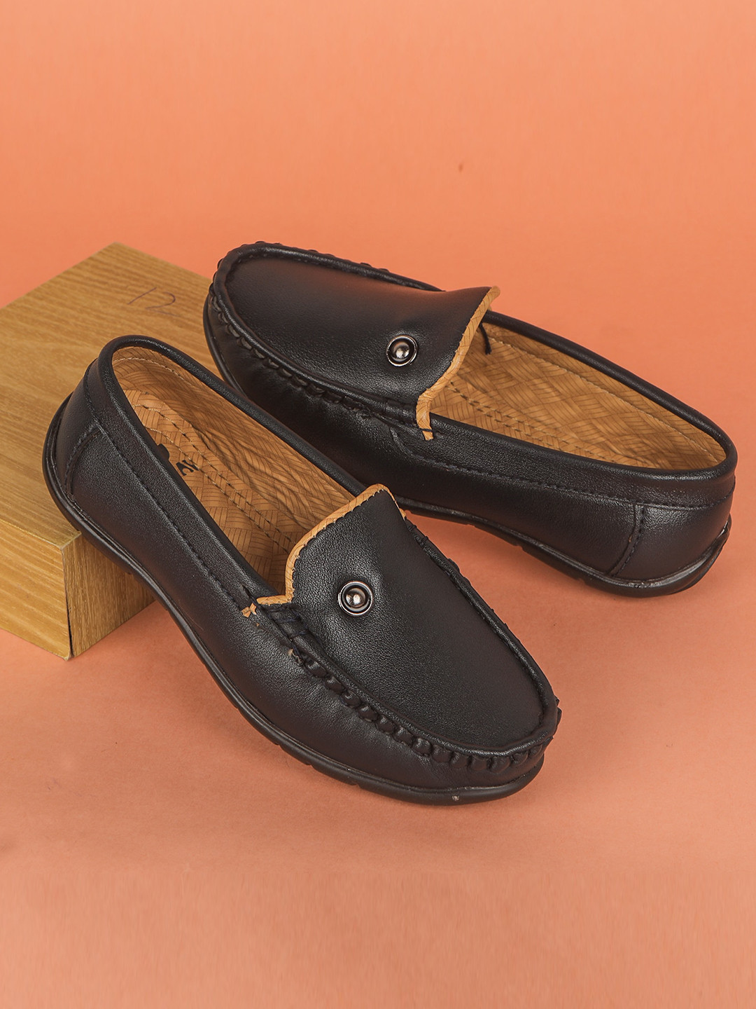 

FEETWELL SHOES Boys Comfort Insole Loafers, Black