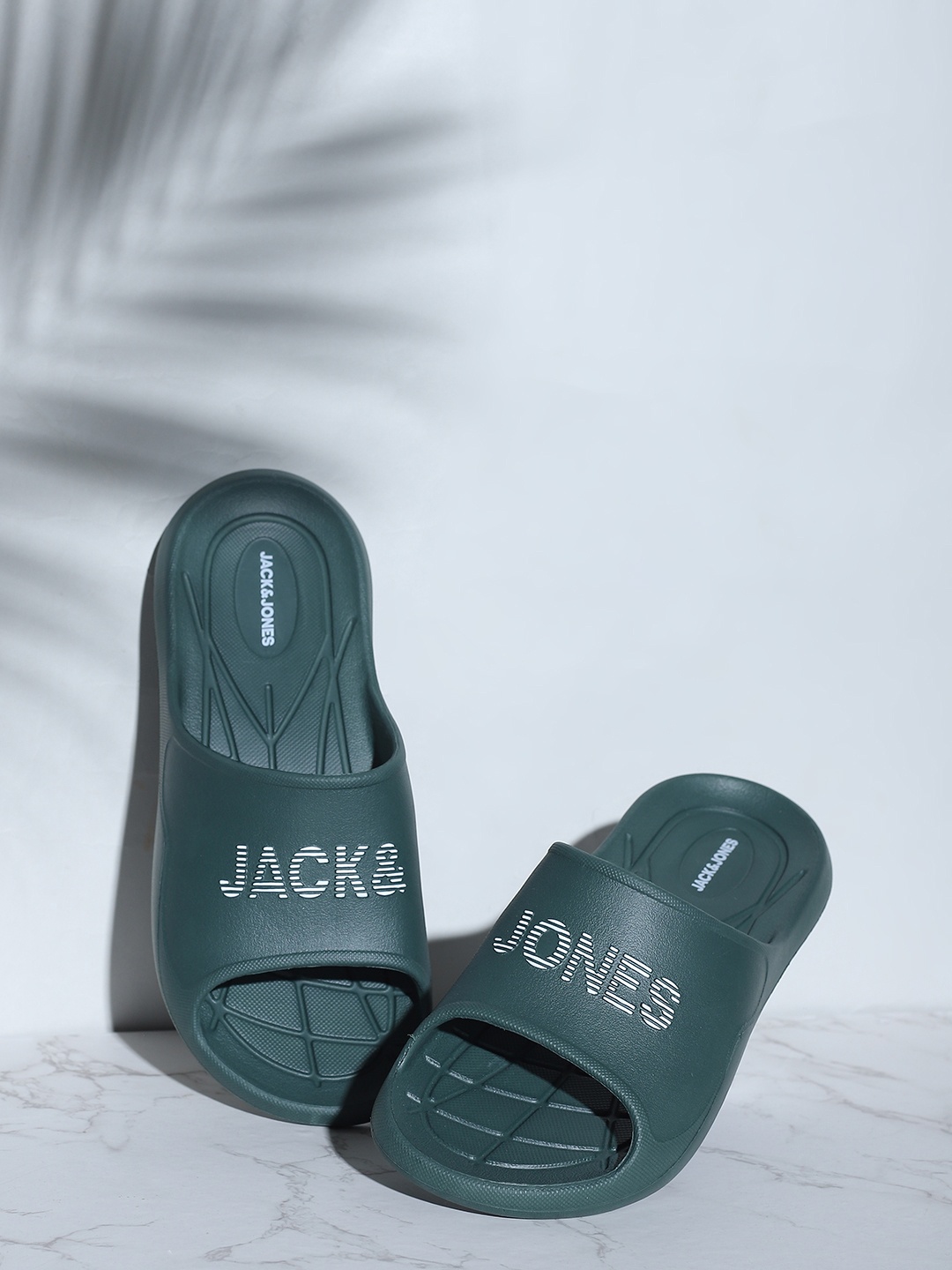 

Jack & Jones Men Croslite Sliders, Green