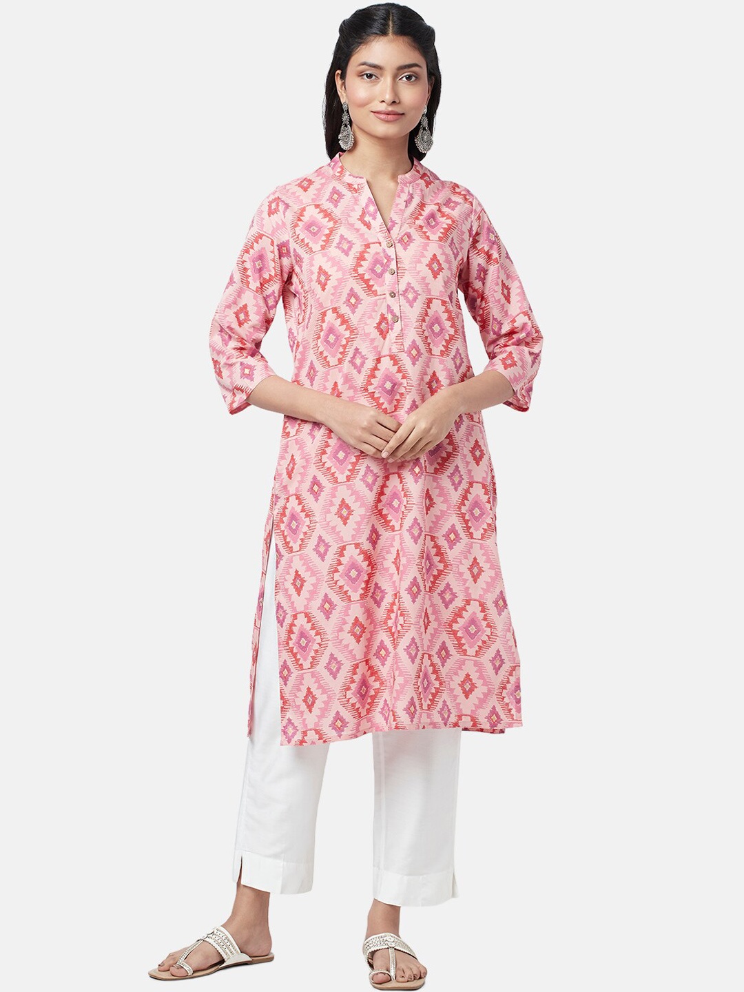 

RANGMANCH BY PANTALOONS Women Peach-Coloured Geometric Printed Mirror Work Kurta