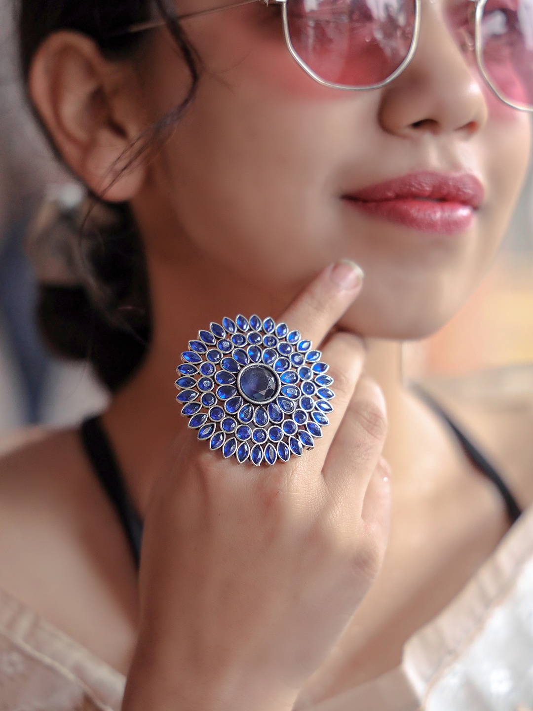 

Ozanoo Silver-Plated Oxidised Artificial Stone-Studded Ring, Blue