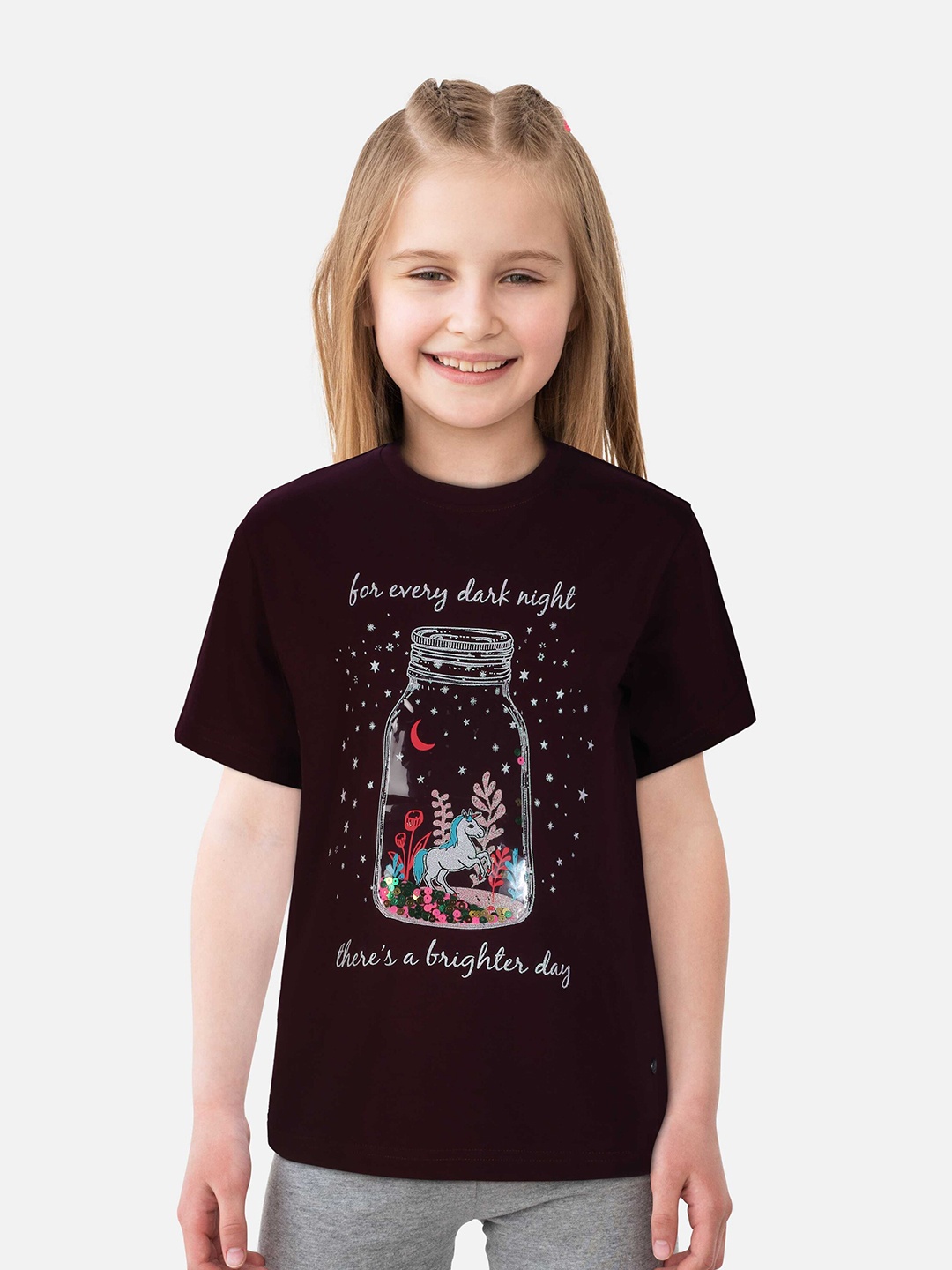 

Gini and Jony Girls Printed T-shirt, Maroon