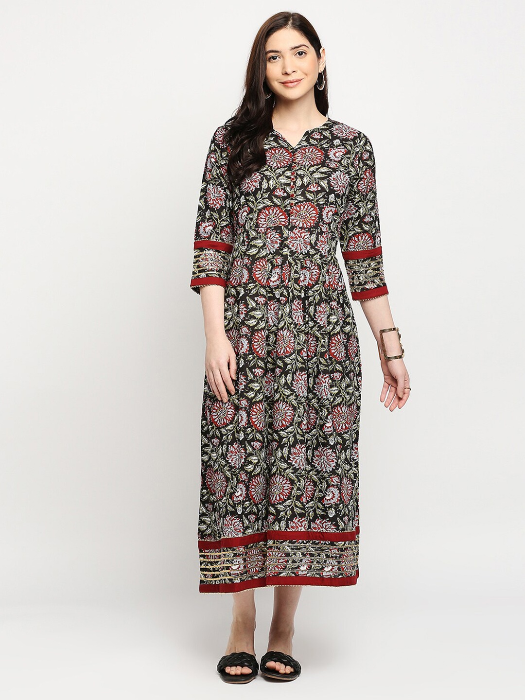 

ZRI Black Floral Printed Notch Neck Midi Cotton Dress