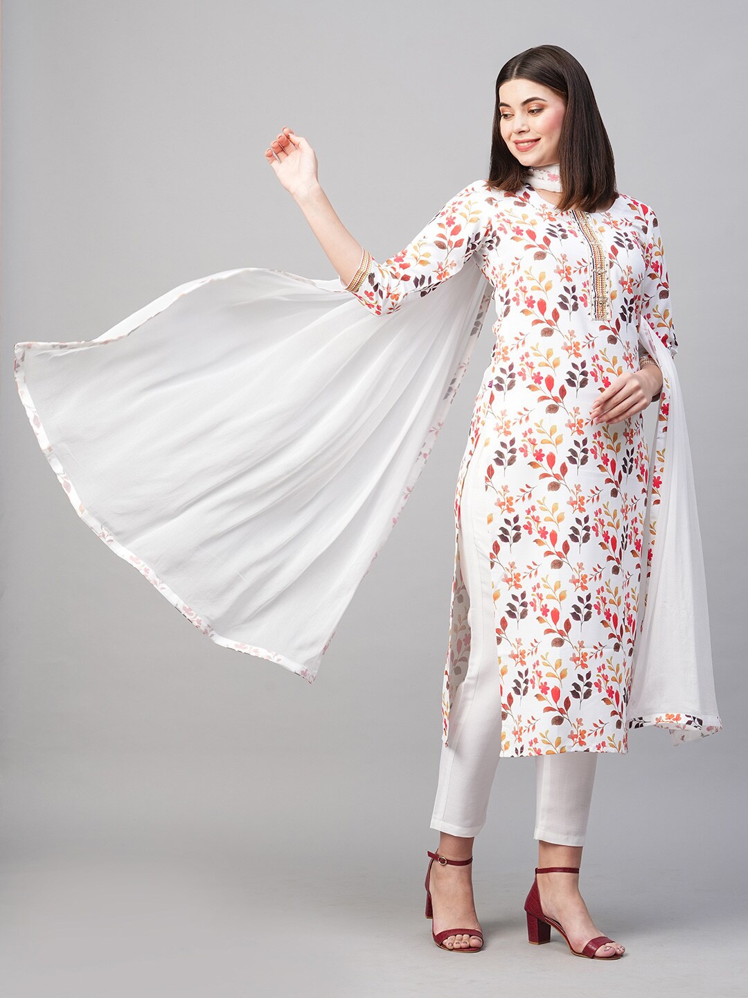 

KALINI Women Floral Printed Round Neck Kurta with Trousers & Dupatta, White