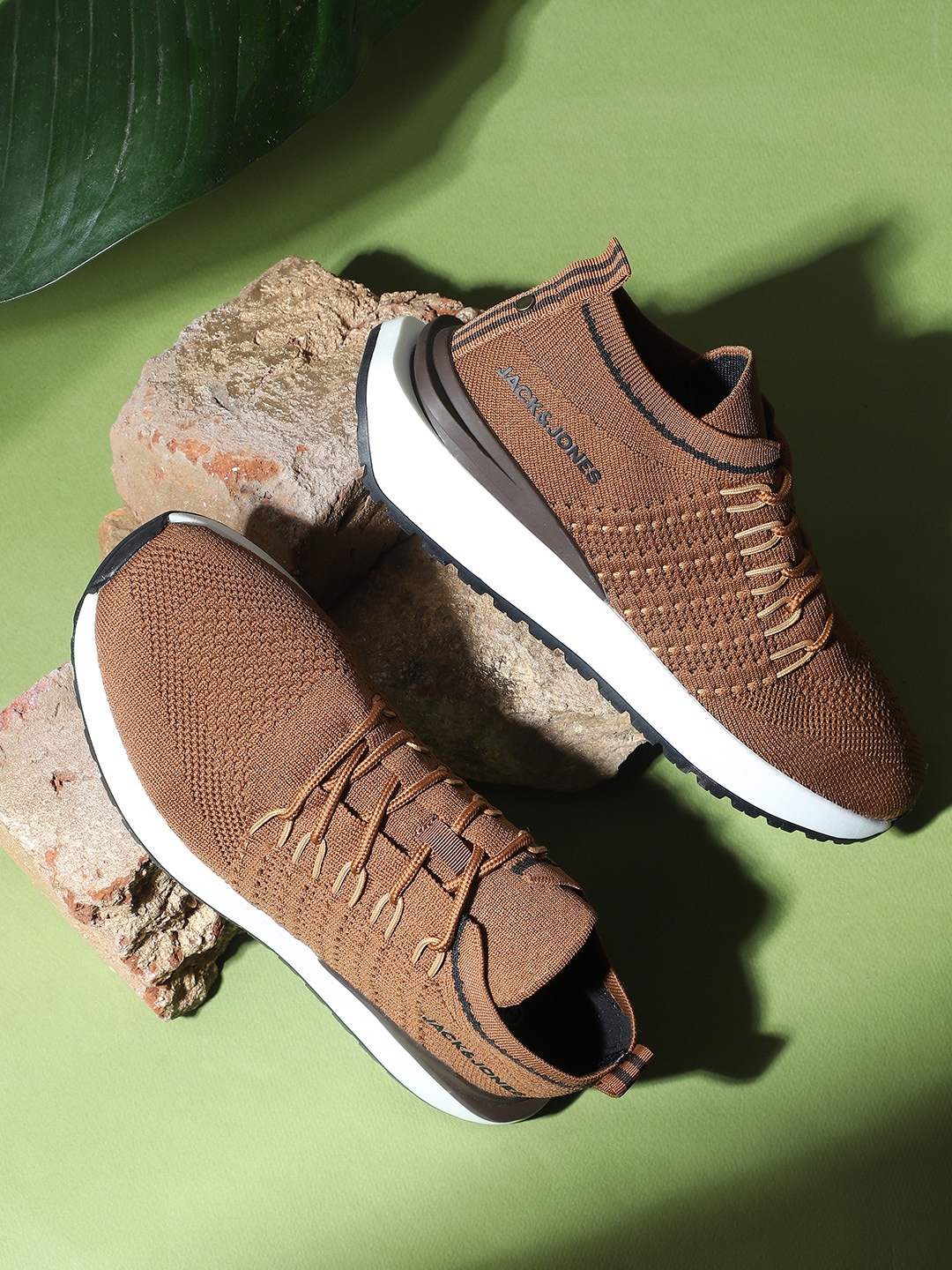 

Jack & Jones Men Woven Design Mesh Sneakers, Brown