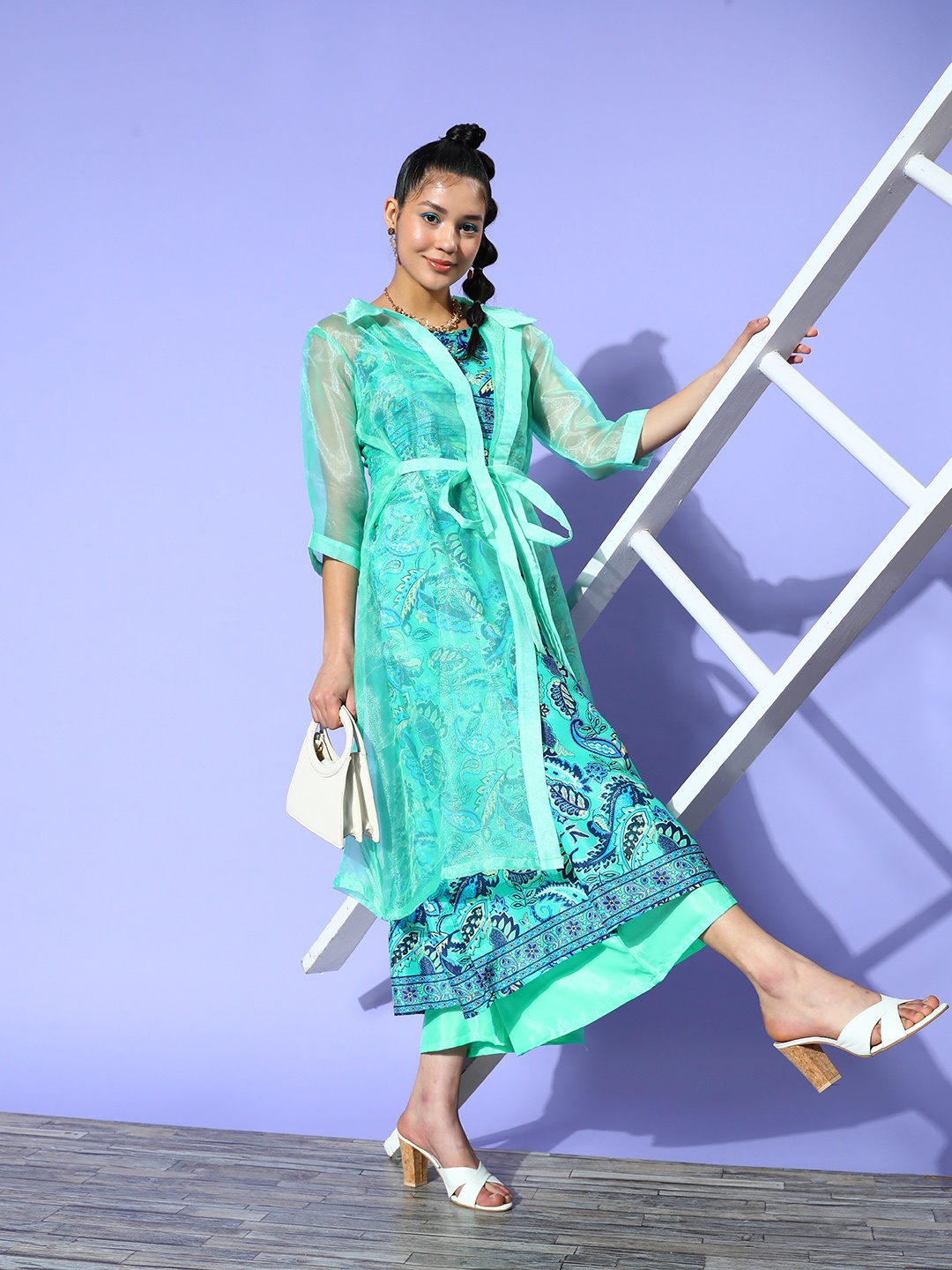 

InWeave Ethnic Motifs Printed Panelled Silk Crepe Kurta with Palazzos & Cape, Sea green