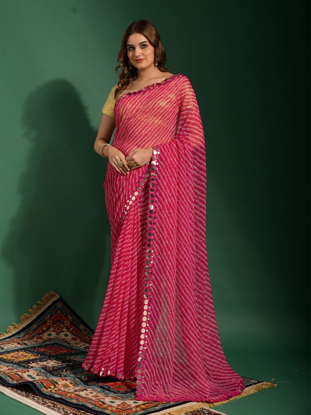 

Mitera Yellow Floral Mukaish Pure Chiffon Banarasi Saree