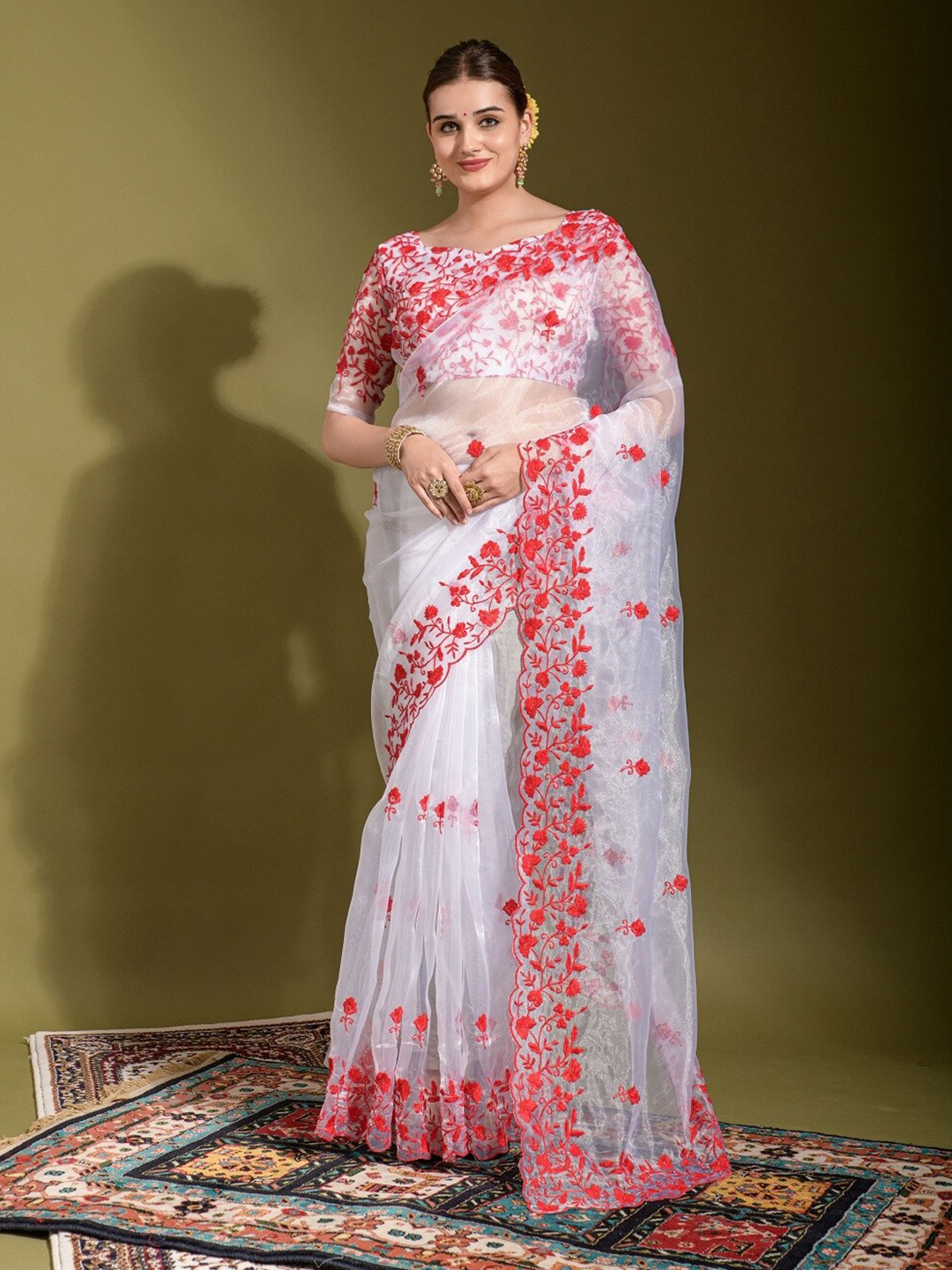 

Mitera White & Red Floral Embroidered Organza Banarasi Saree