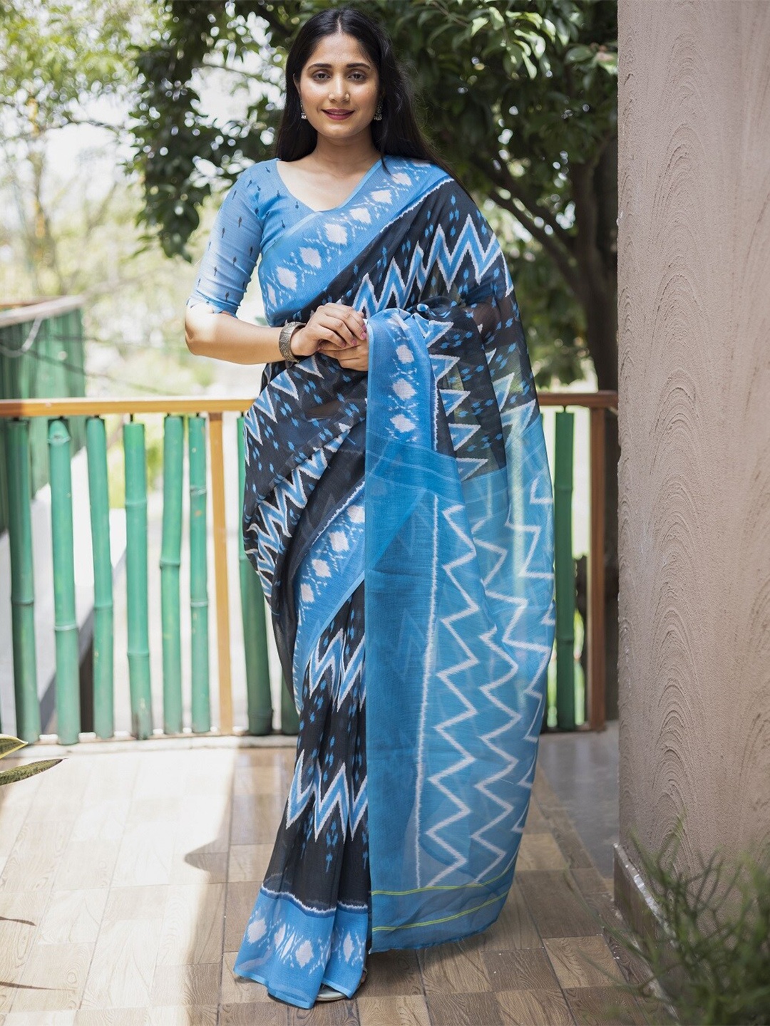 

Mitera Black & Blue Batik Pure Cotton Banarasi Saree