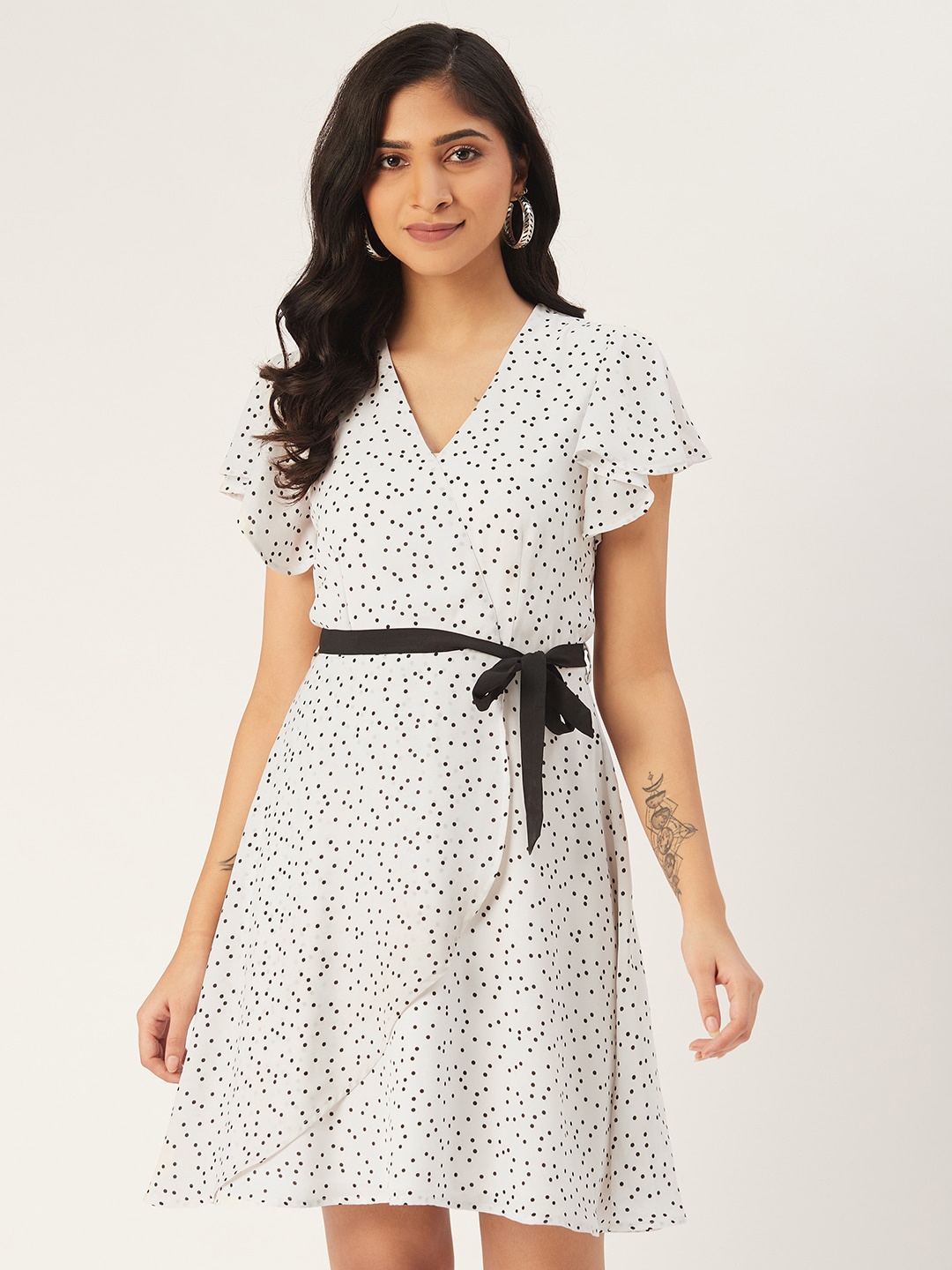 

DODO & MOA Tie-Up Detail Crepe Dress, White