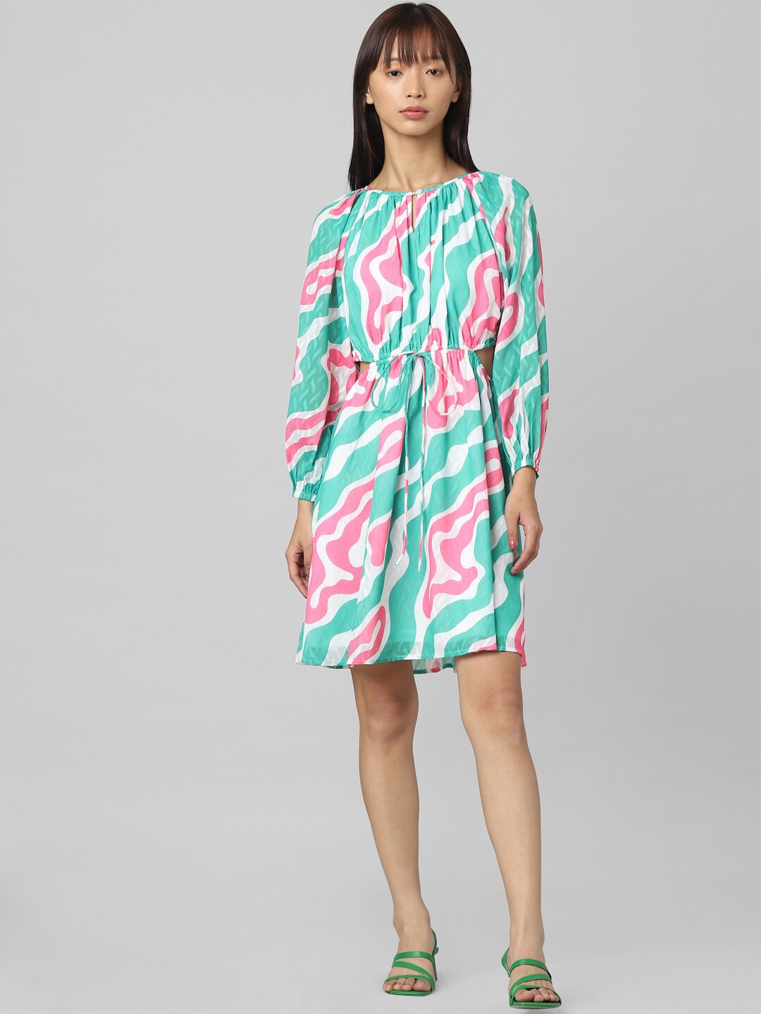 

ONLY Abstract Printed Keyhole Neck Tie-Up Detailed Dress, Sea green