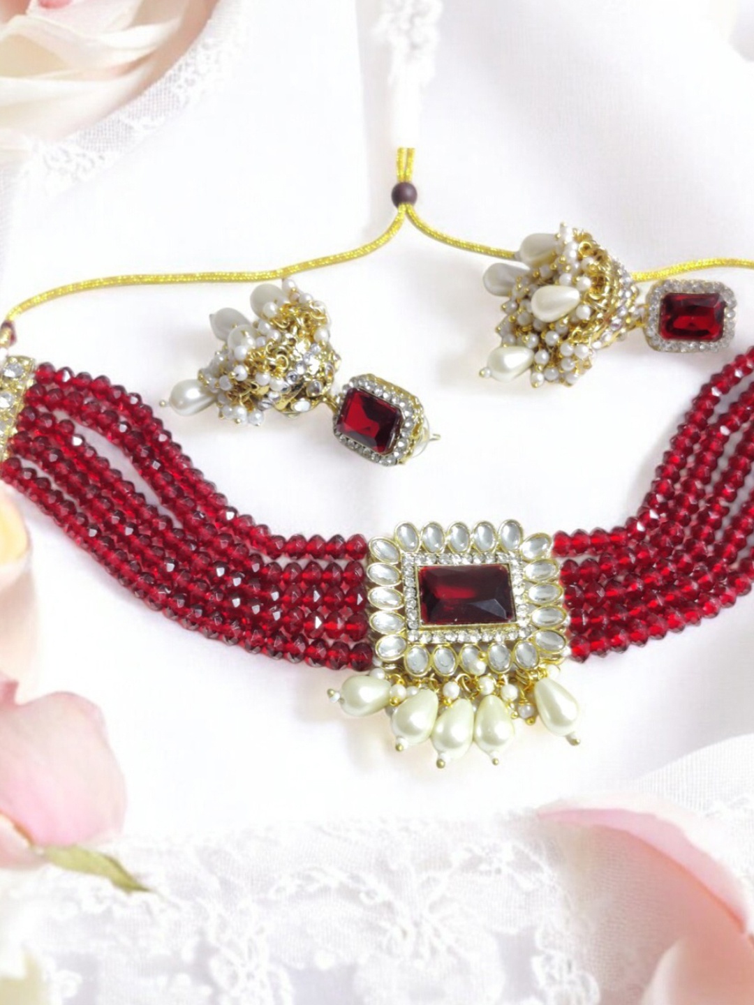 

OOMPH Kundan-Studded & Beaded Choker Jewellery Set, Gold