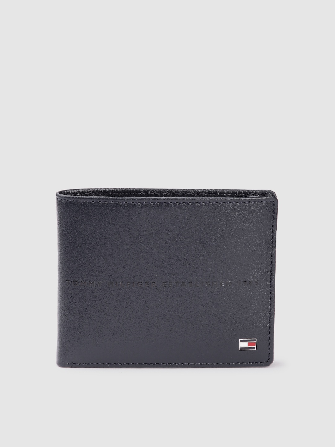 

Tommy Hilfiger Men Printed Applique Leather Two Fold Wallet, Navy blue