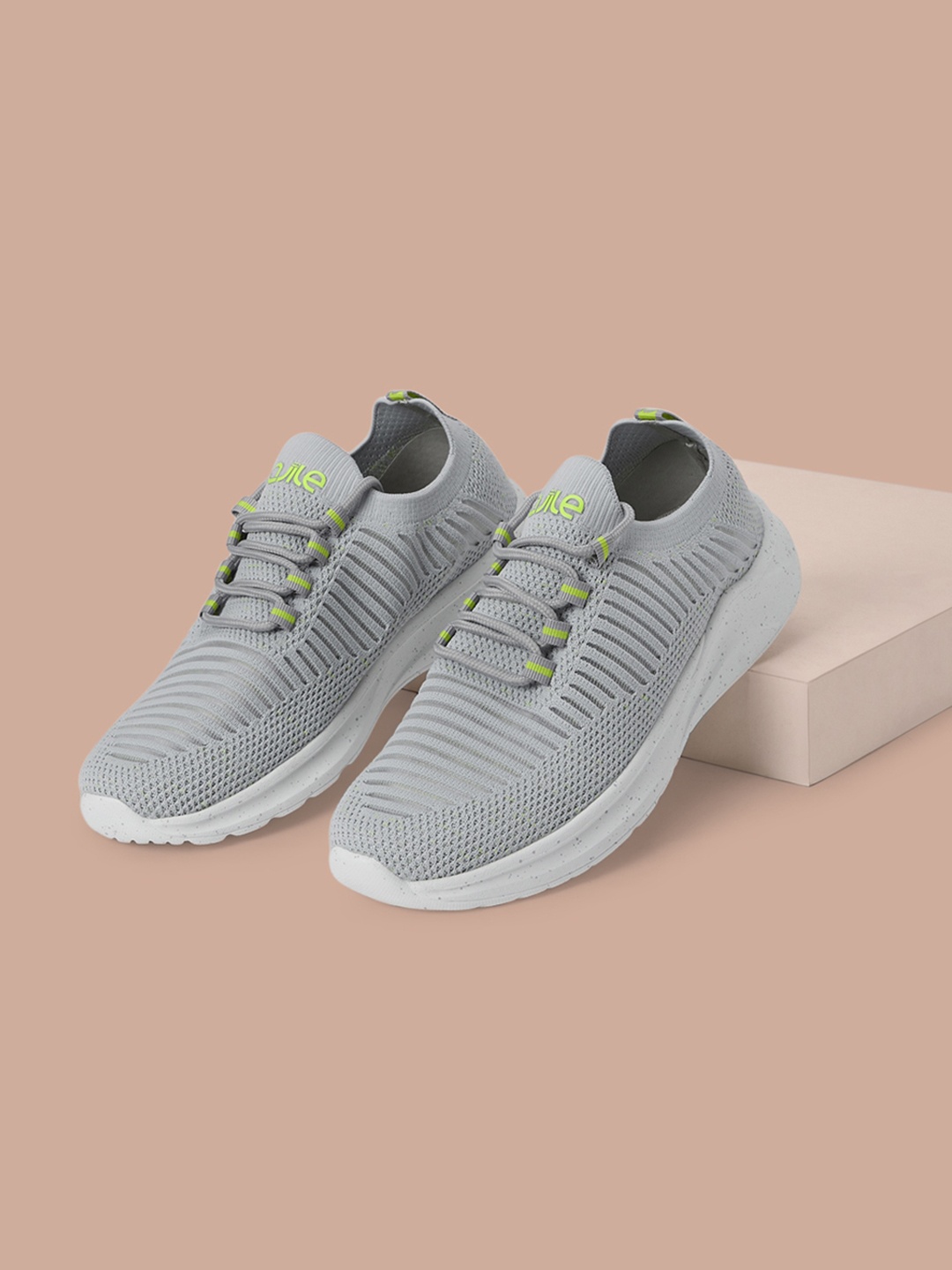

Ajile by Pantaloons Men Textile Running Shoes, Grey