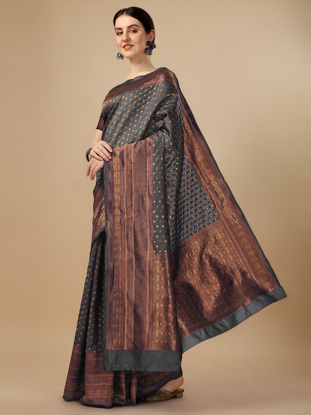 

Naishu Trendz Woven Design Zari Pure Silk Kanjeevaram Saree, Grey