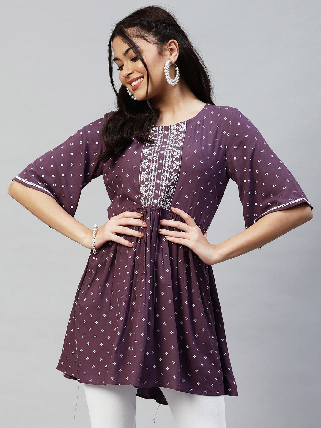 

Selvia Women Print Empire Top, Purple