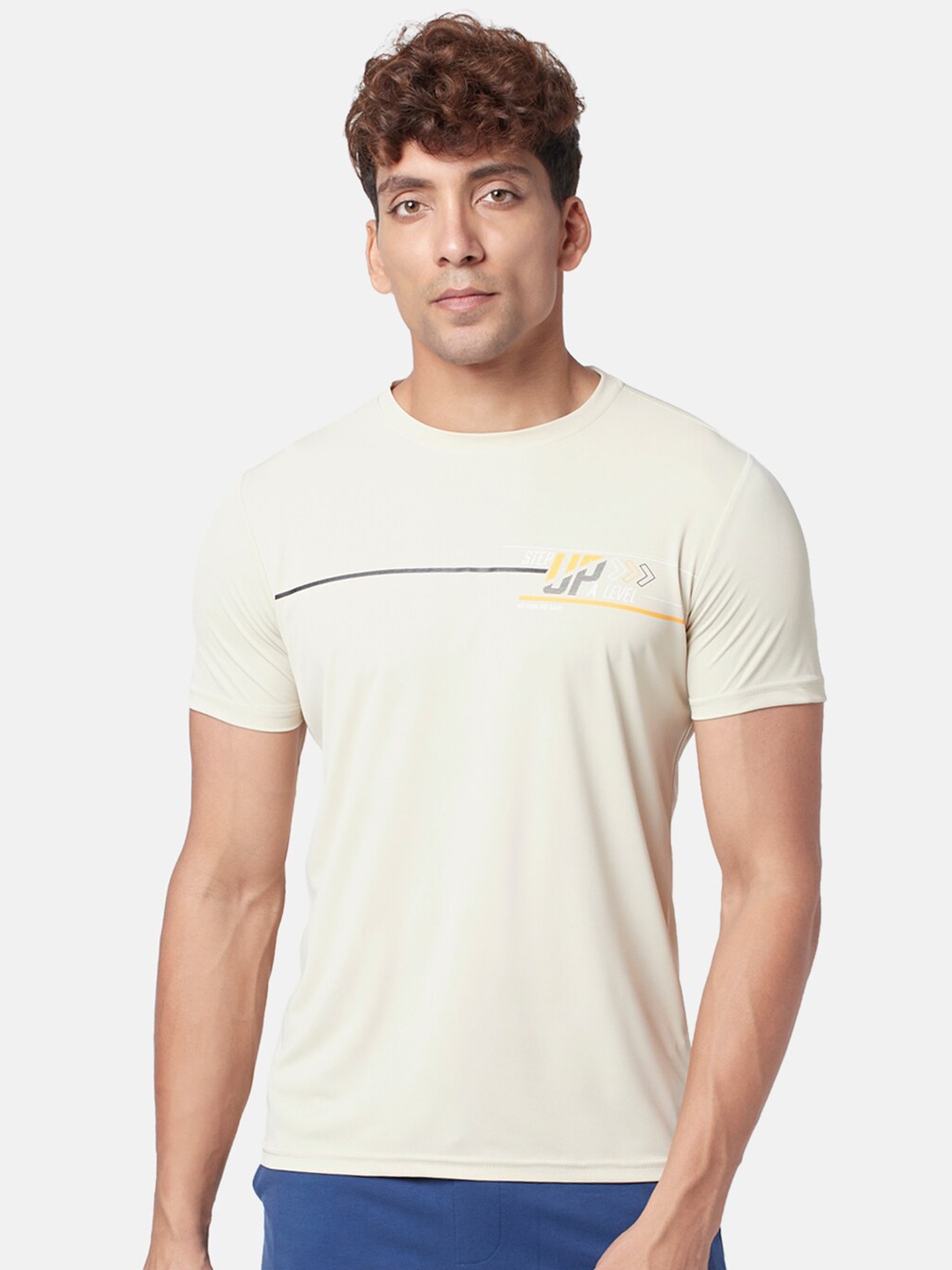 

Ajile by Pantaloons Men Round Neck Slim Fit T-shirt, Beige