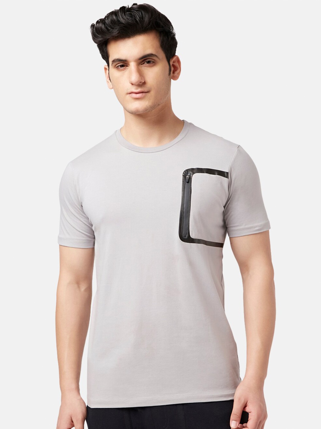 

SF JEANS by Pantaloons Men Round Neck Short Sleeves T-shirt, Grey