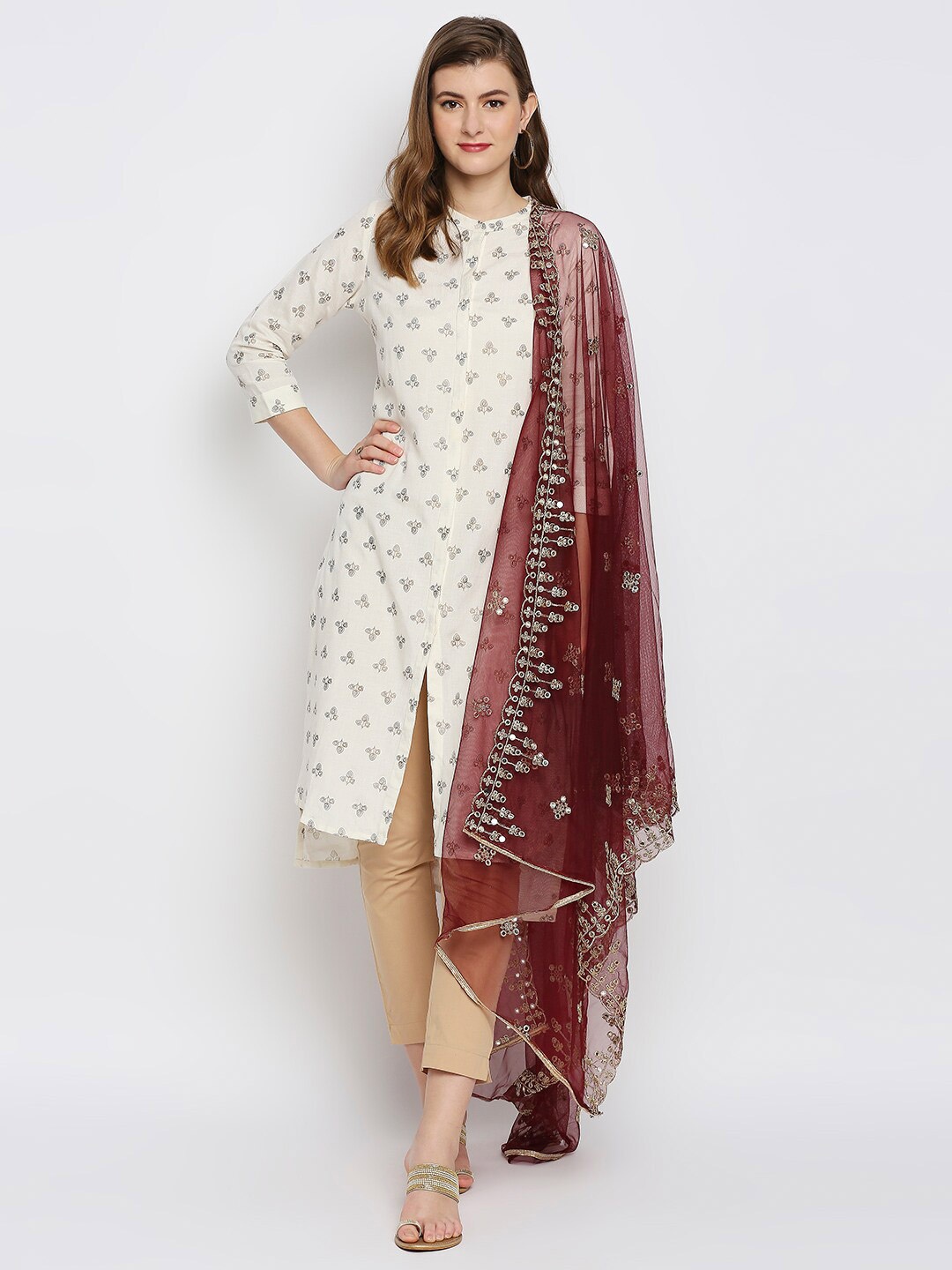 

Dupatta Bazaar Embroidered Dupatta with Zari, Burgundy