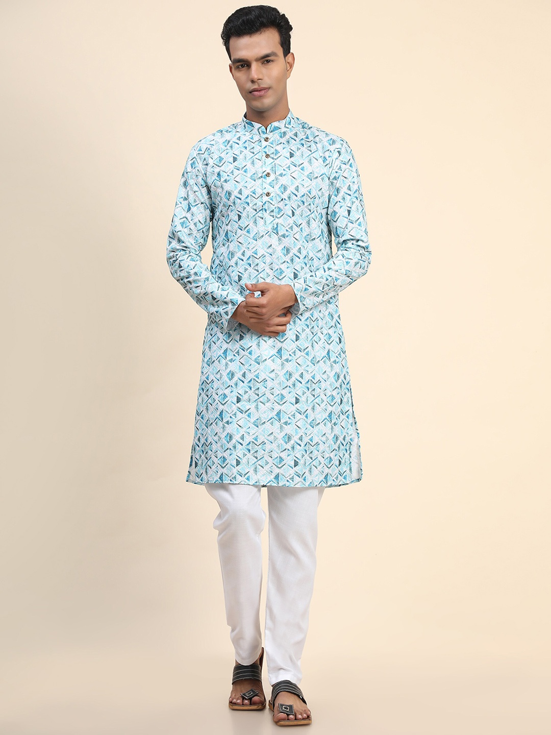 

Ekta Textiles Men Ethnic Motifs Printed Pure Cotton Kurta with Pyjamas, Blue