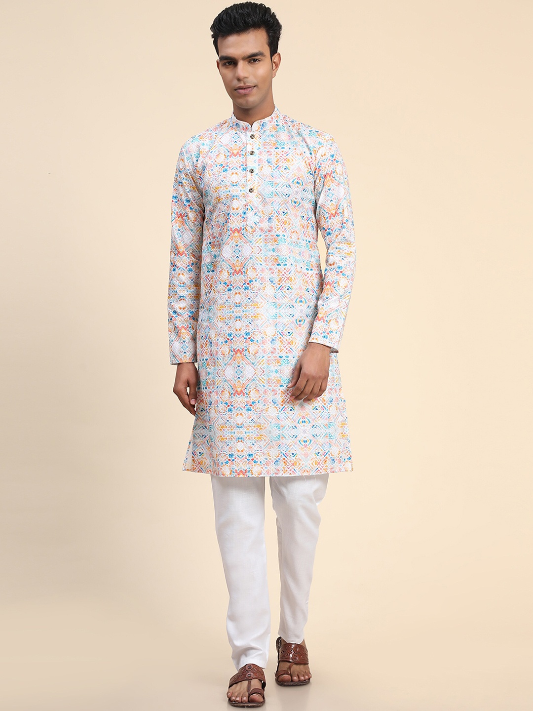 

Ekta Textiles Men Ethnic Motifs Printed Pure Cotton Kurta with Pyjamas, White