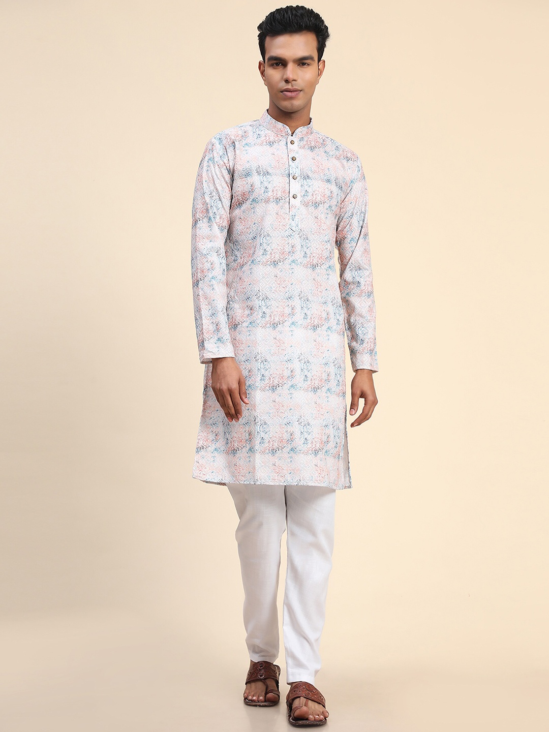 

Ekta Textiles Men Ethnic Motifs Embroidered Thread Work Pure Cotton Kurta with Pyjamas, Blue