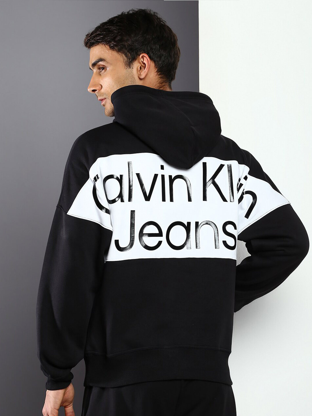 

Calvin Klein Jeans Men Typography Printed Hooded Sweatshirt, Black