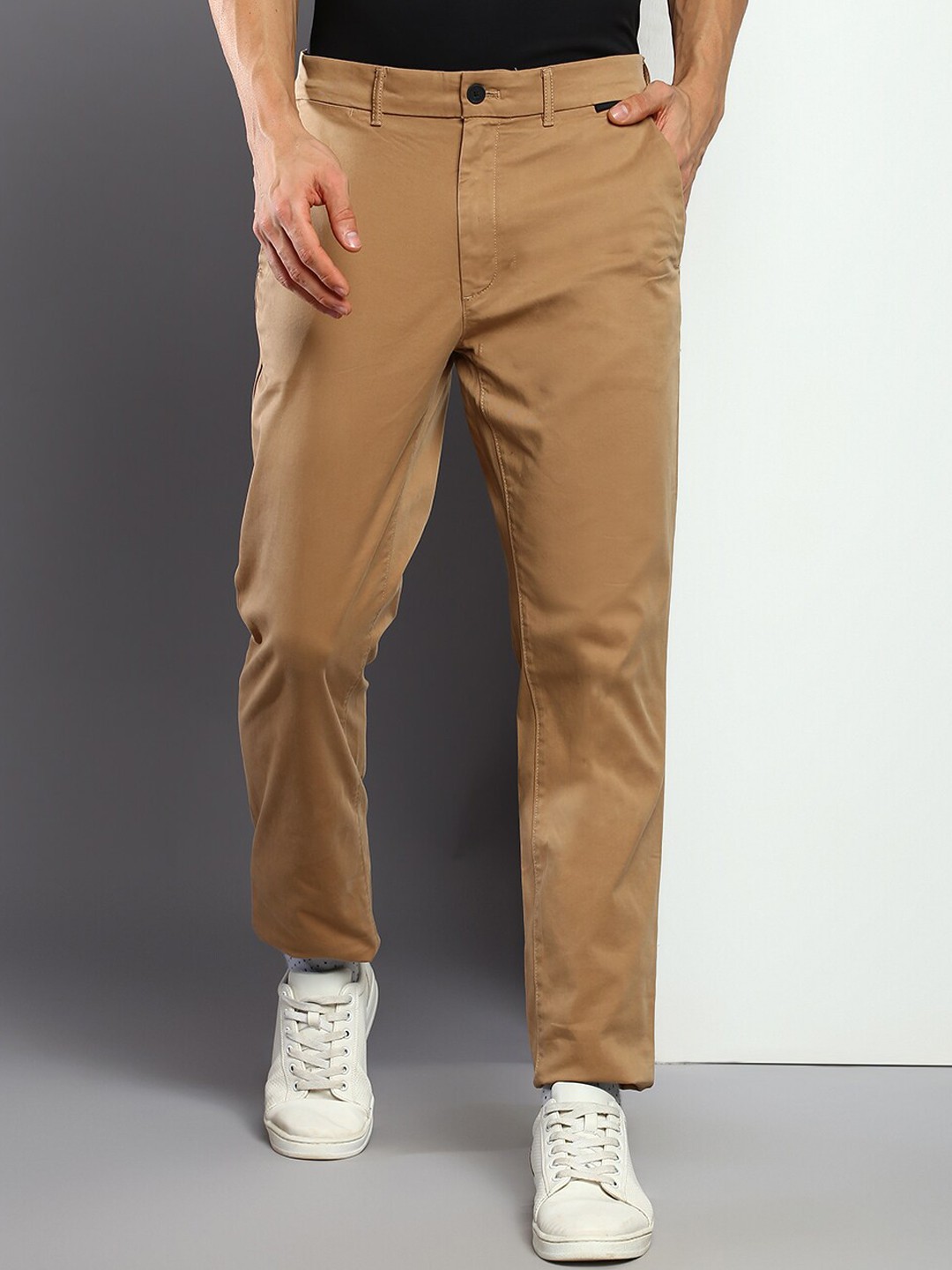 

Calvin Klein Jeans Men Slim Fit Cotton Chinos Trousers, Khaki