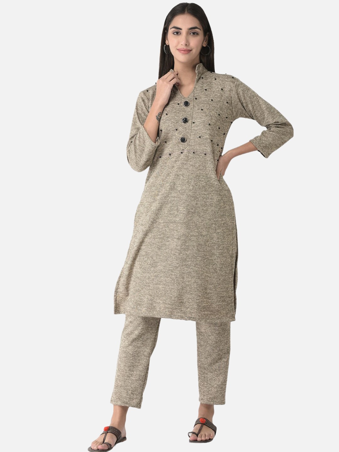 

FNOCKS Women Beads and Stones Kurta With Trousers, Cream
