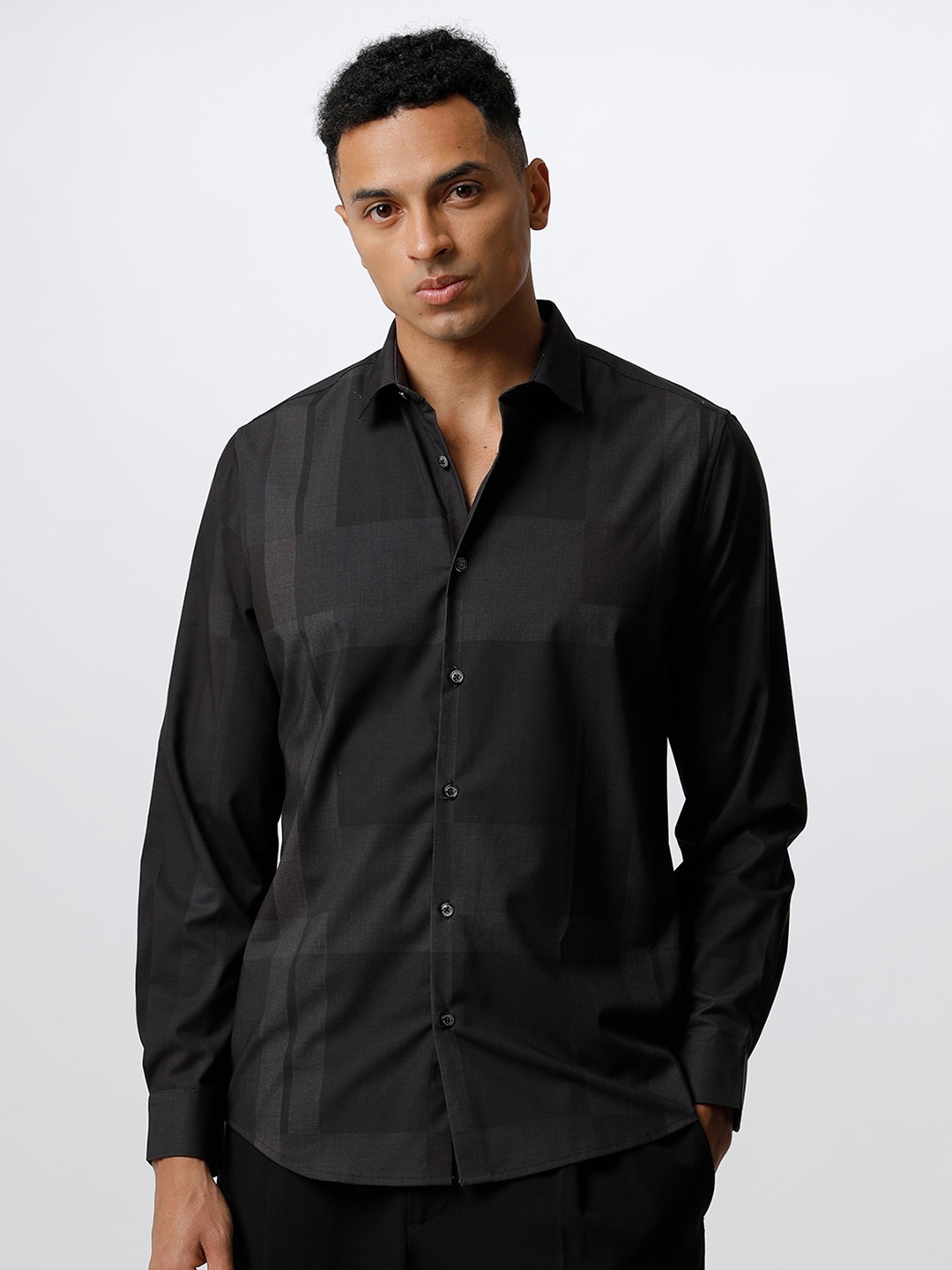 

THE BEAR HOUSE Men Printed Slim Fit Shirt, Black
