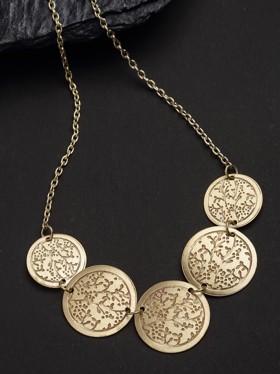 

VOGUE PANASH Gold-Toned Circular Shaped Handcrafted Necklace
