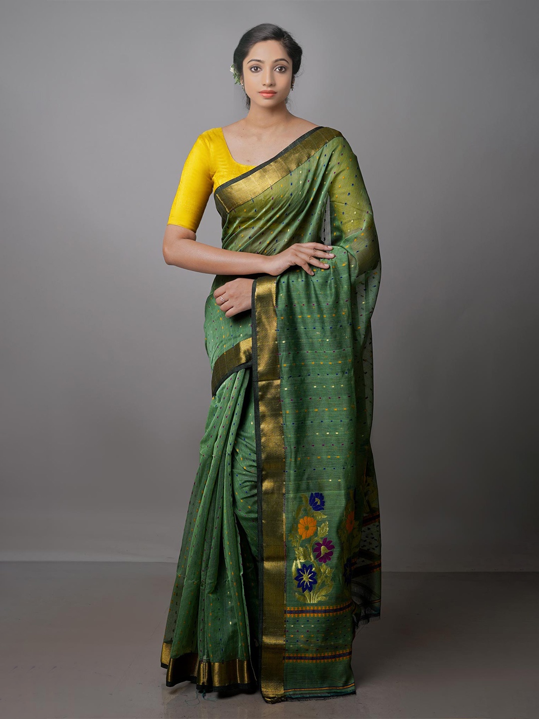

Unnati Silks Woven Design Zari Handloom Pure Cotton Jamdani Saree, Olive