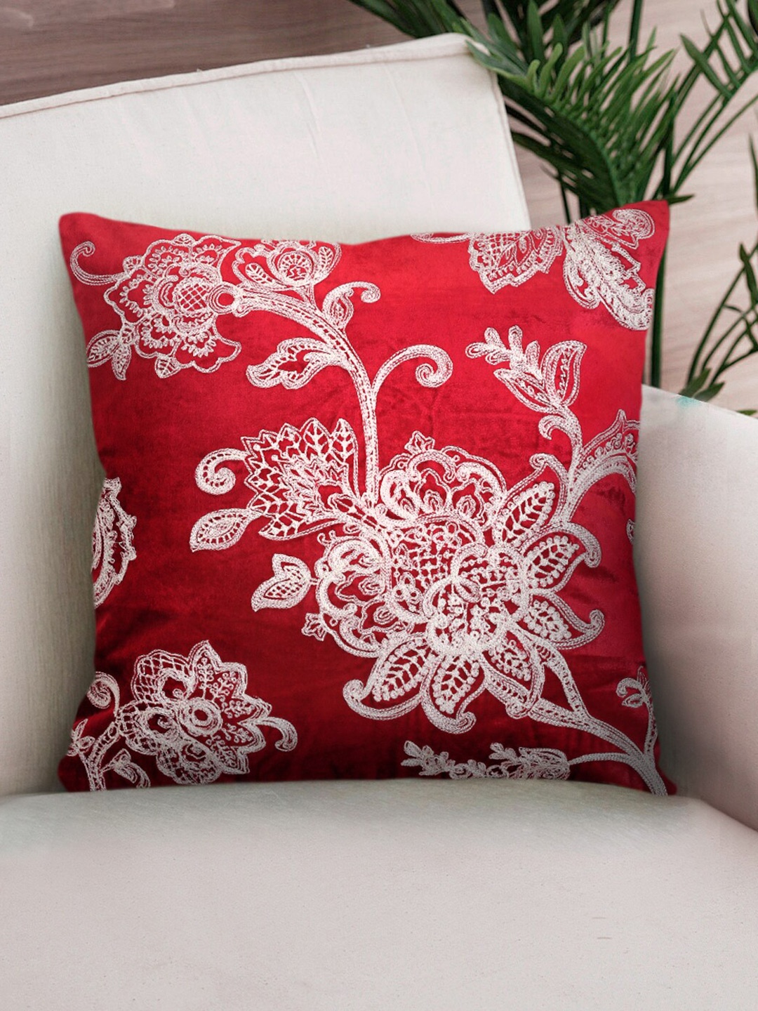 

NISRAG HOME Red & White Floral Square Cushion Covers