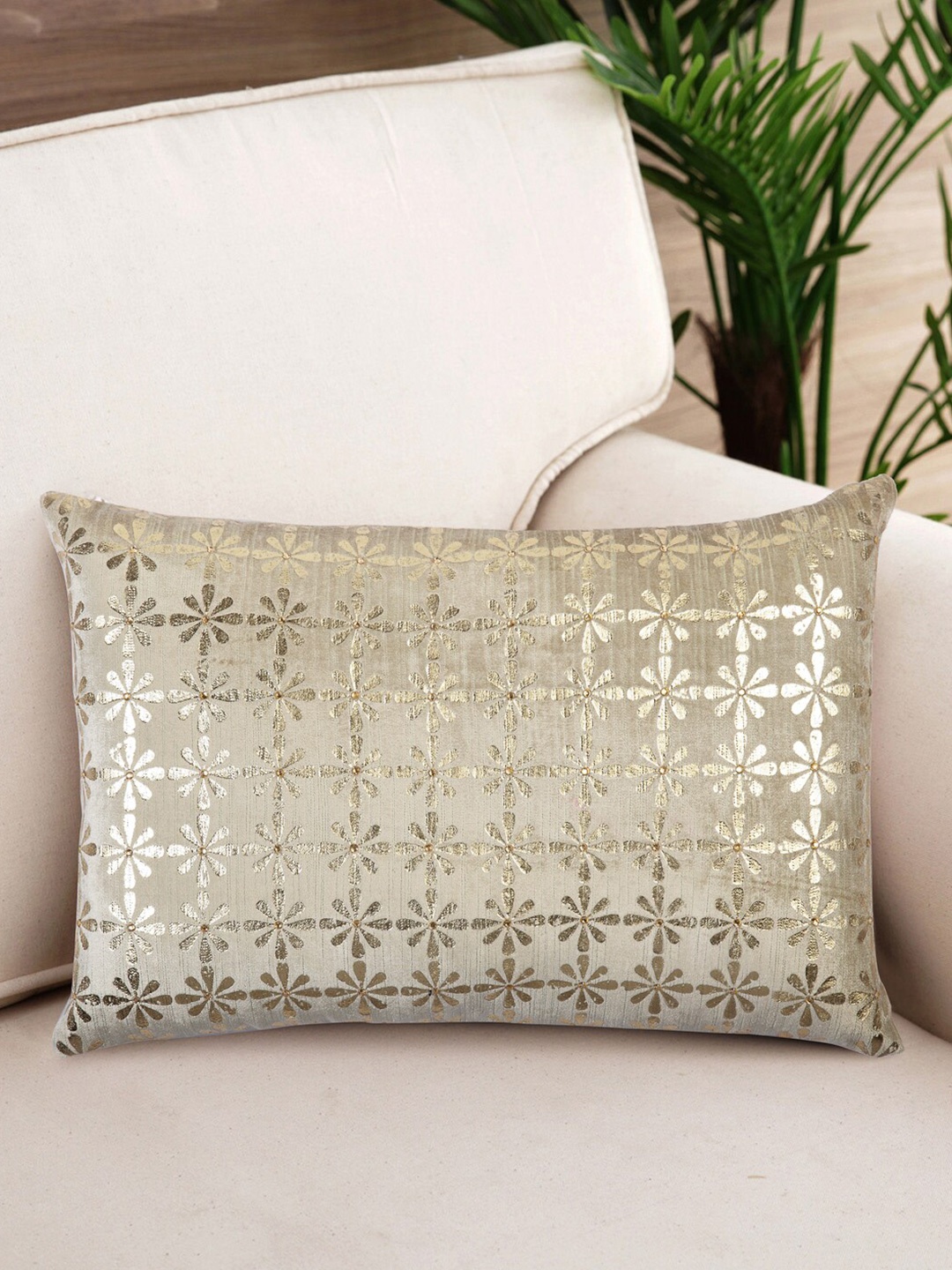

NISRAG HOME Gold-Toned Floral Print Rectangle Cushion Cover