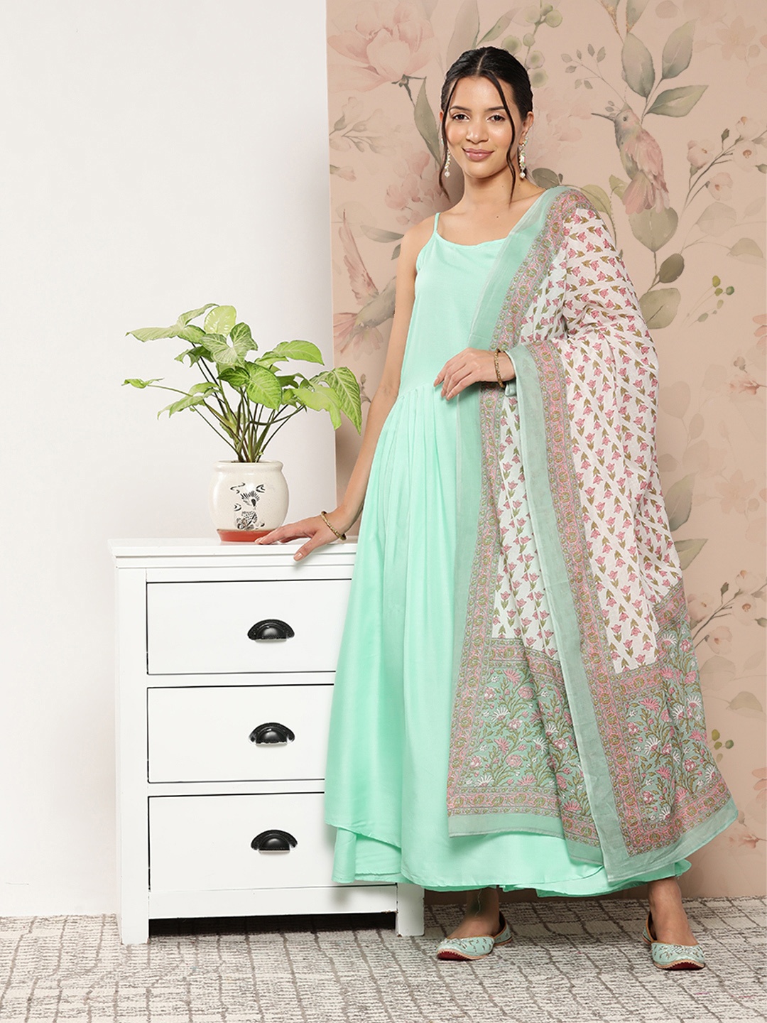 

InWeave Women Kurta With Palazzos & Dupatta, Sea green