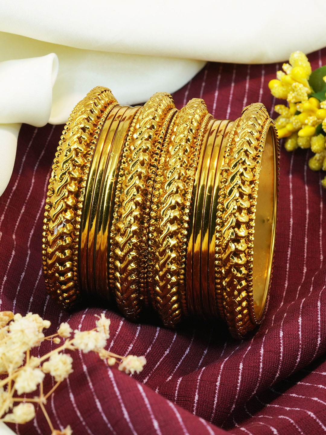 

GRIIHAM Set Of 12 Gold-Plated Bangles