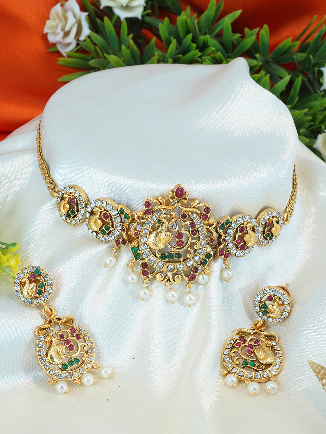 

GRIIHAM Gold-Plated Stone Studded & Beaded Jewellery Set