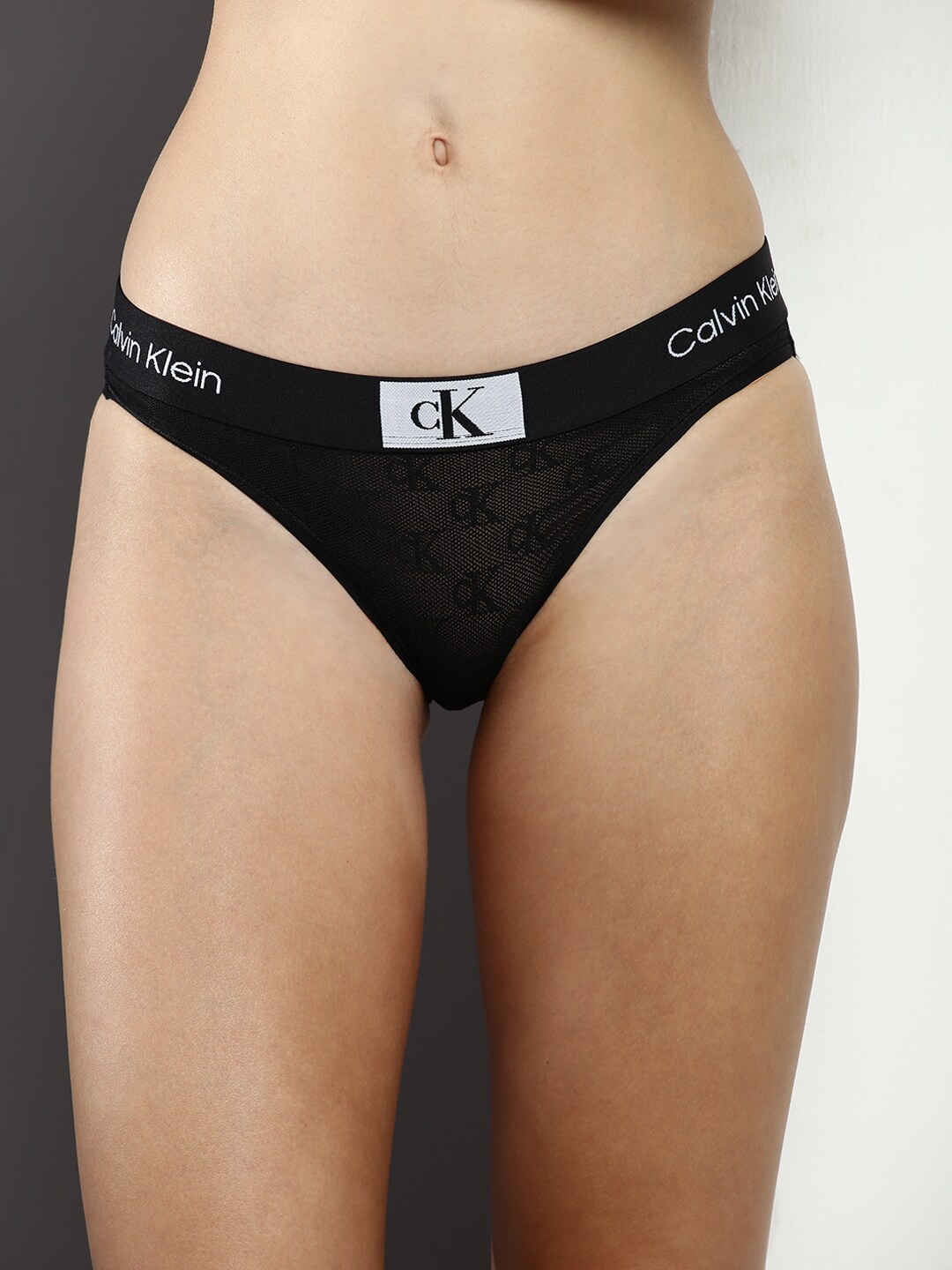 

Calvin Klein Underwear Women Typography Low-Rise Bikini Briefs, Black