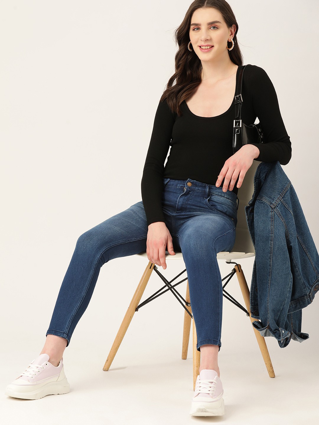 

DressBerry Women Skinny Fit Light Fade Jeans, Blue