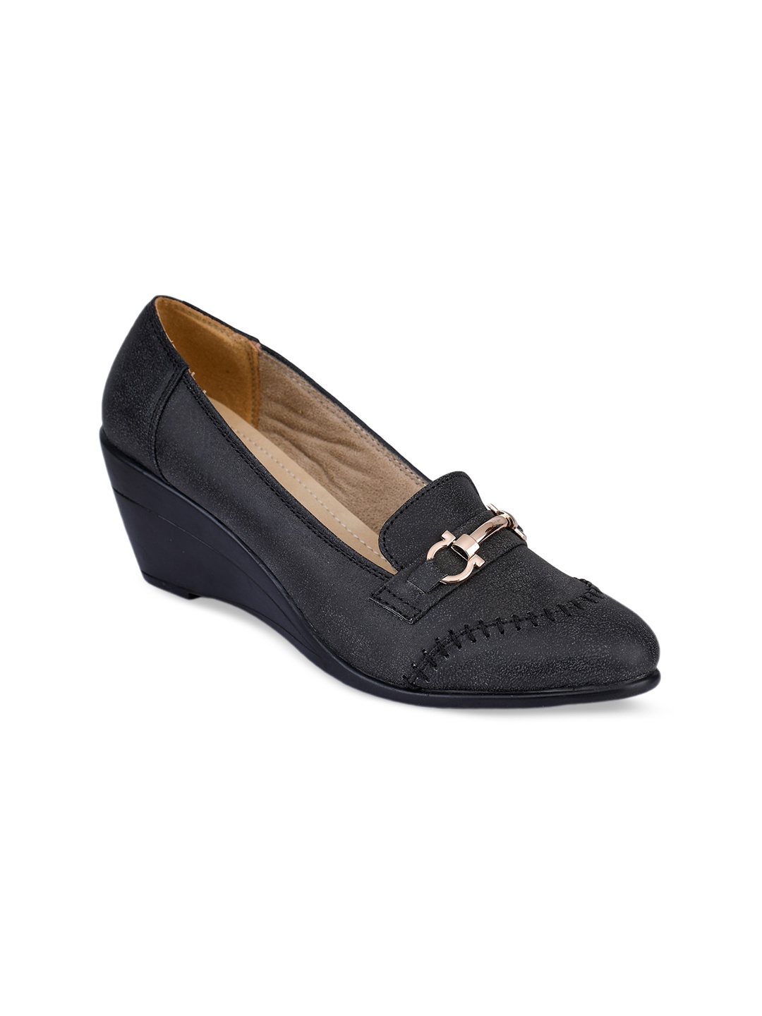 

VALIOSAA Embellished Wedge Pumps, Black