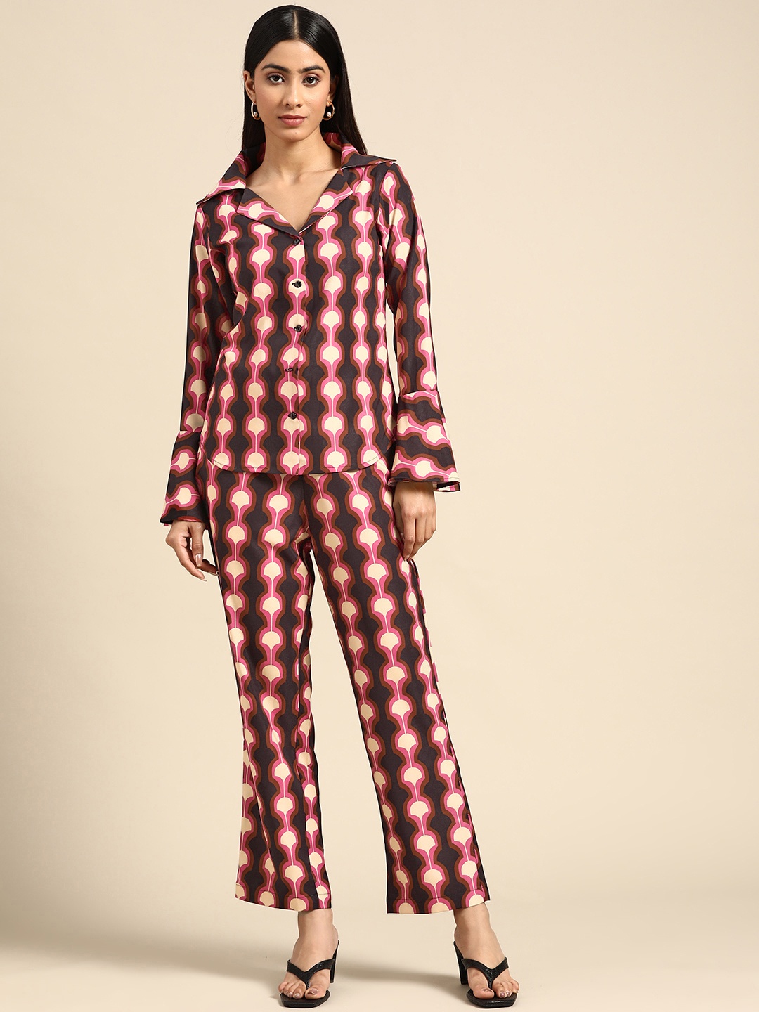 

WoowZerz Women Black & Red Printed Co-ord Set