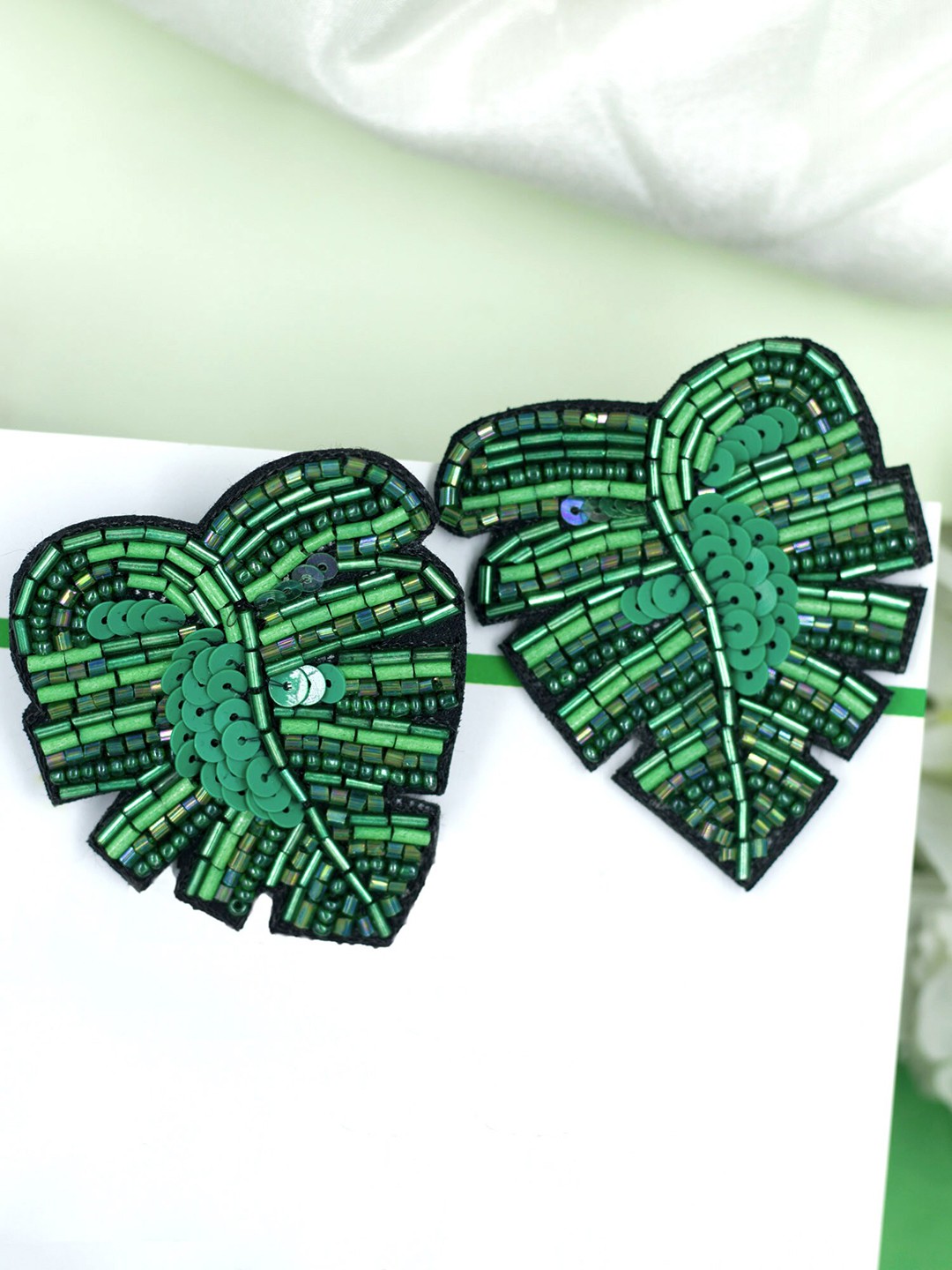 

Bellofox Leaf Shaped Drop Earrings, Green