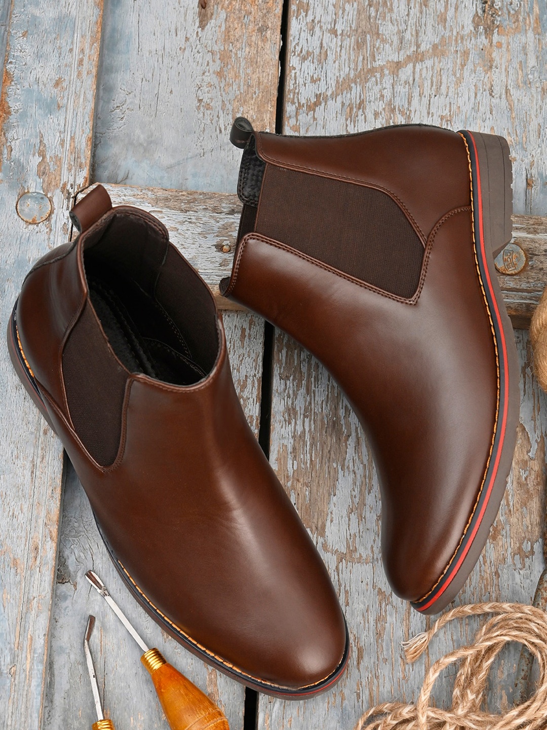 

ALBERTO MORENO Men Mid-Top Chelsea Boots, Brown