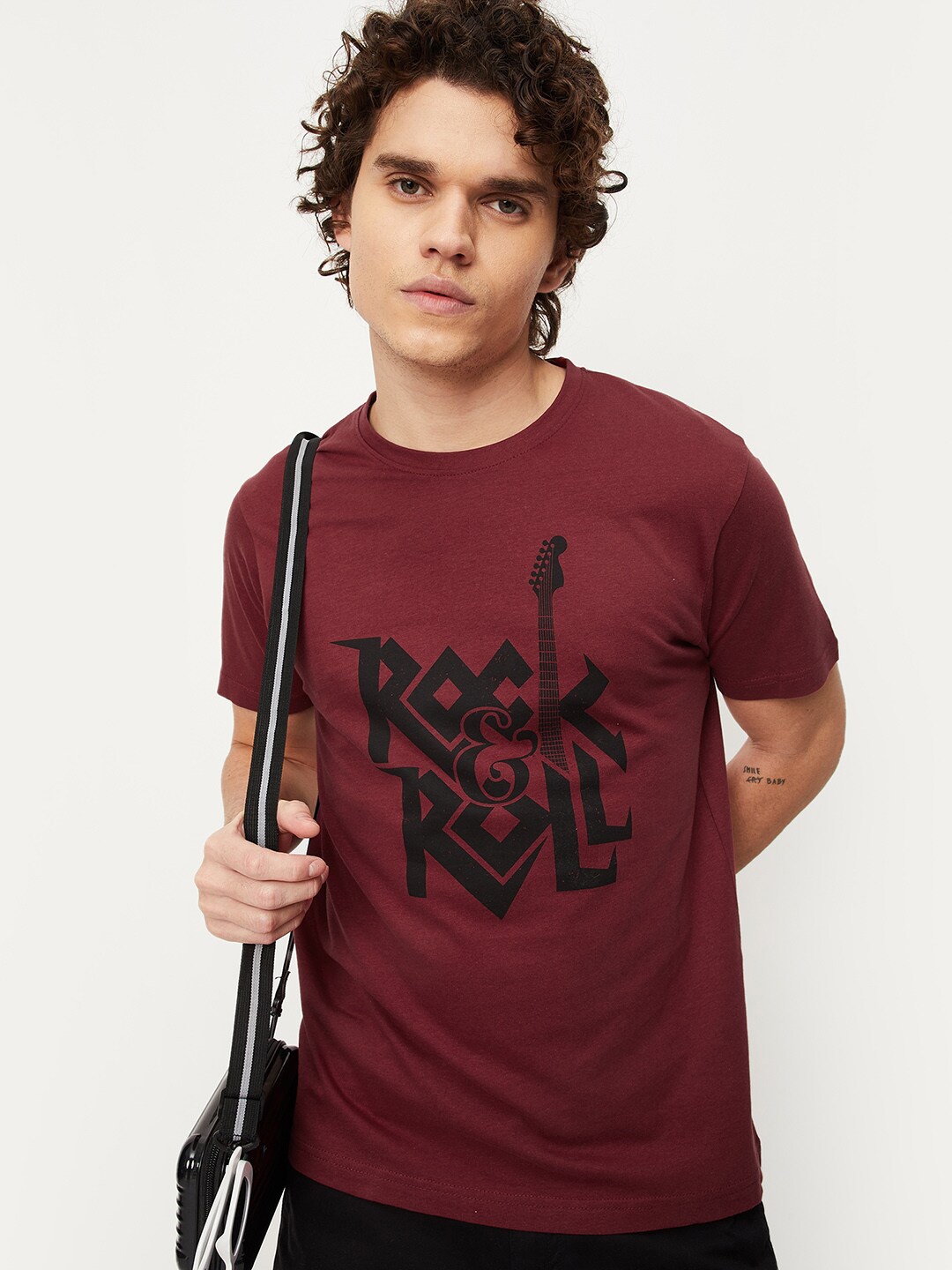 max Men Typography Printed Cotton T-shirt, Maroon