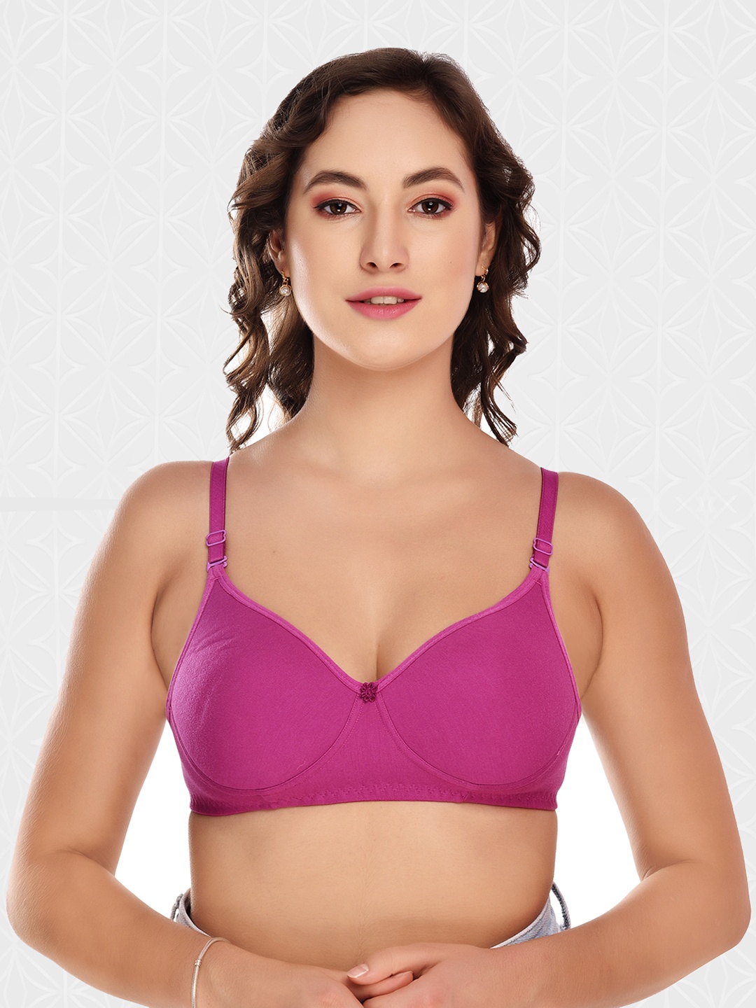 

Designer Bugs Lightly Padded Non Wired Seamless Bra, Fuchsia