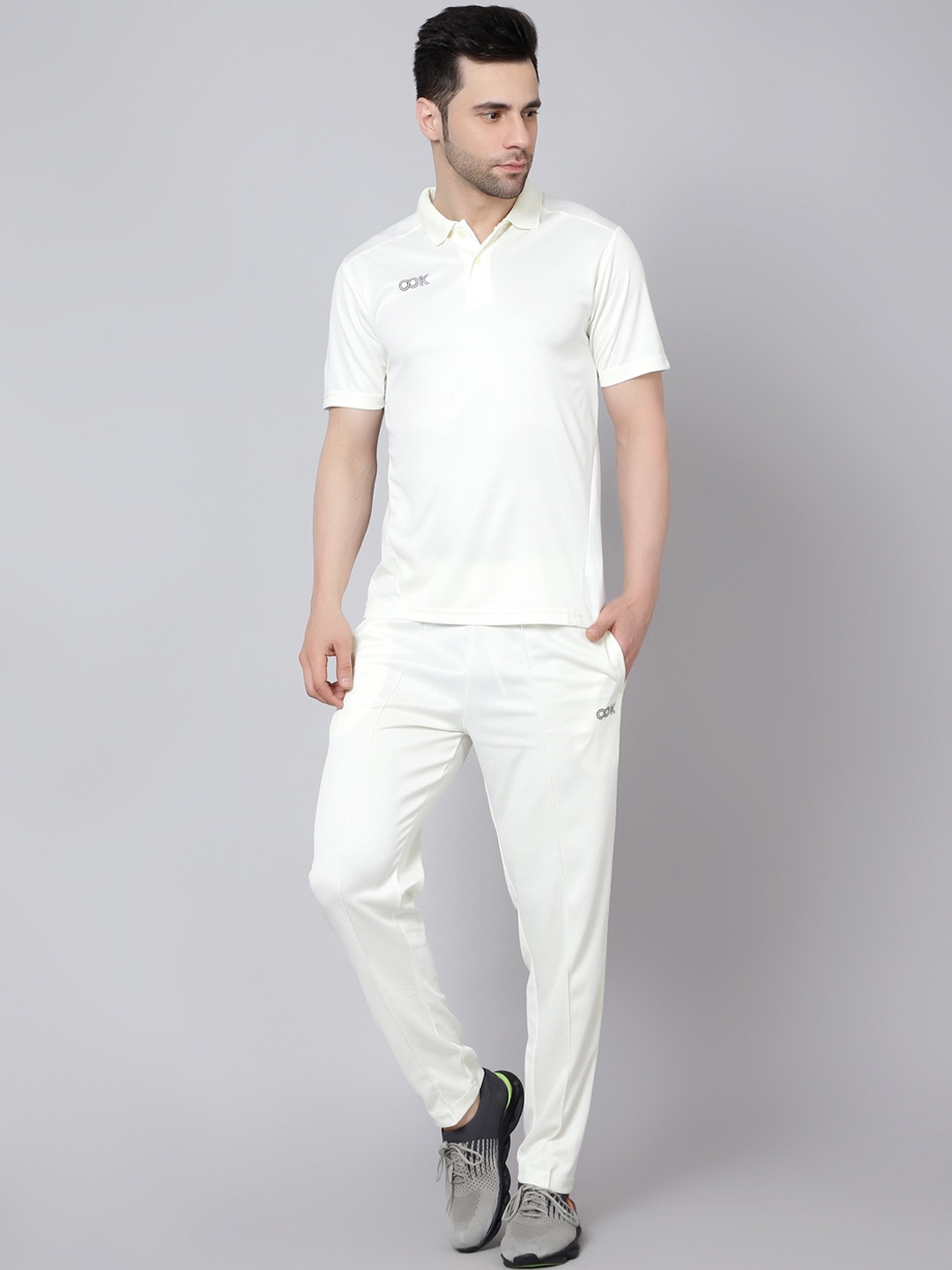 

Shiv Naresh Cricket Set T-Shirt & Track Pant, White