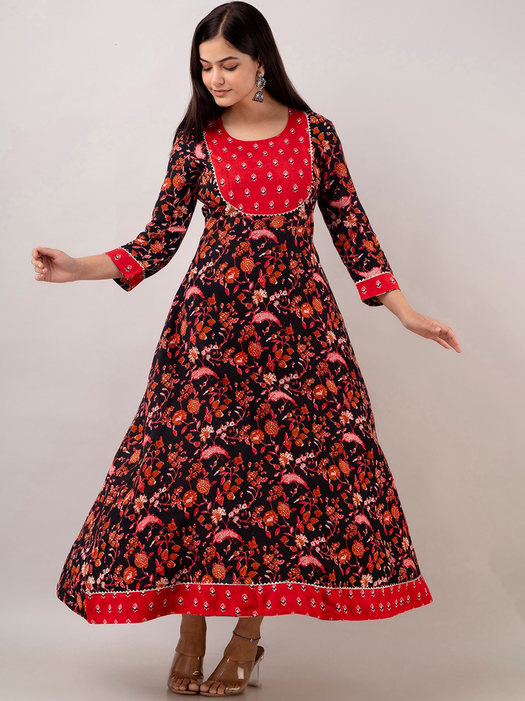 

KALINI Women Floral Printed Flared Sleeves Gotta Patti Floral Anarkali Kurta, Black